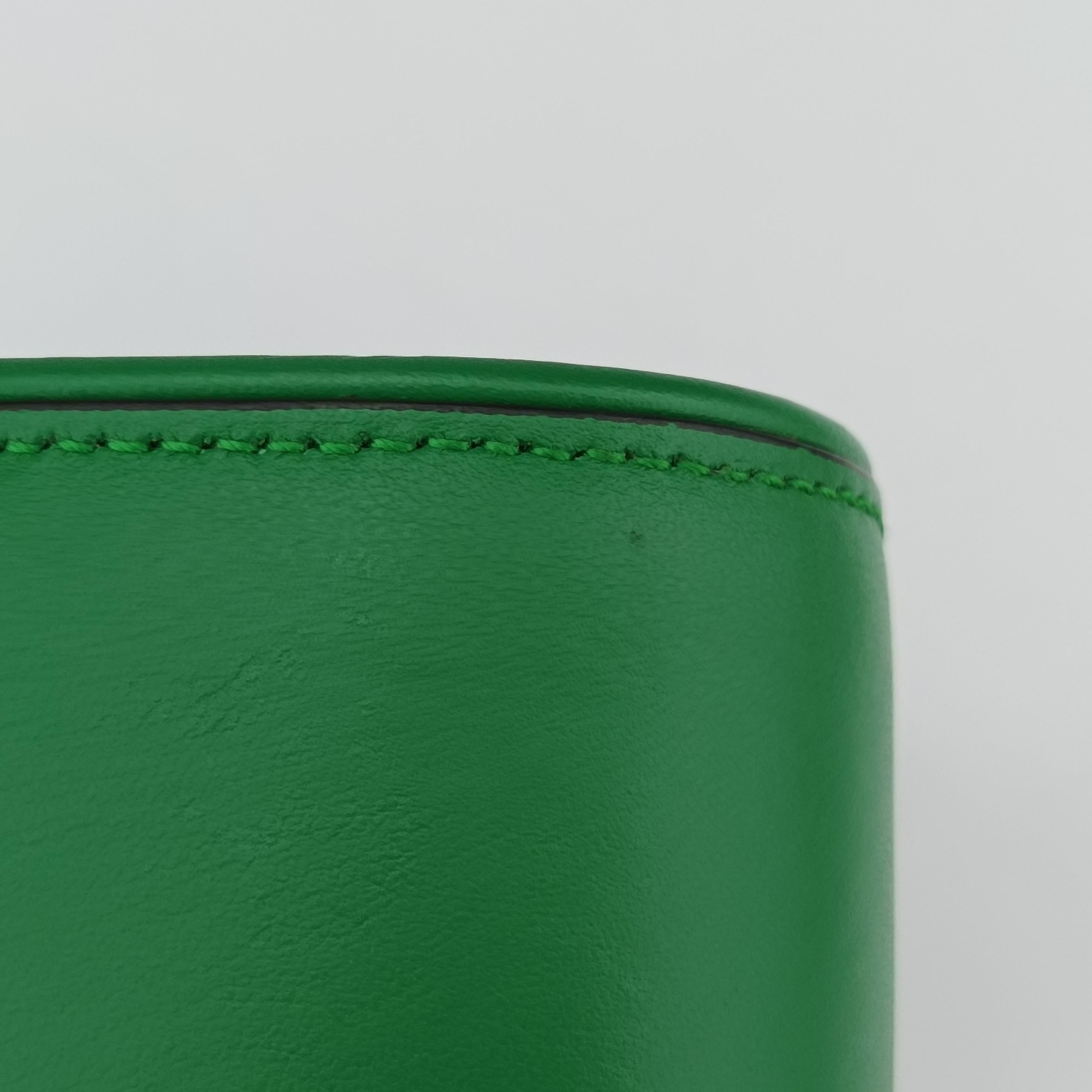 Pre-owned Gucci GG Matelasse Green Leather 702234 shoulderbag | stylenewstar