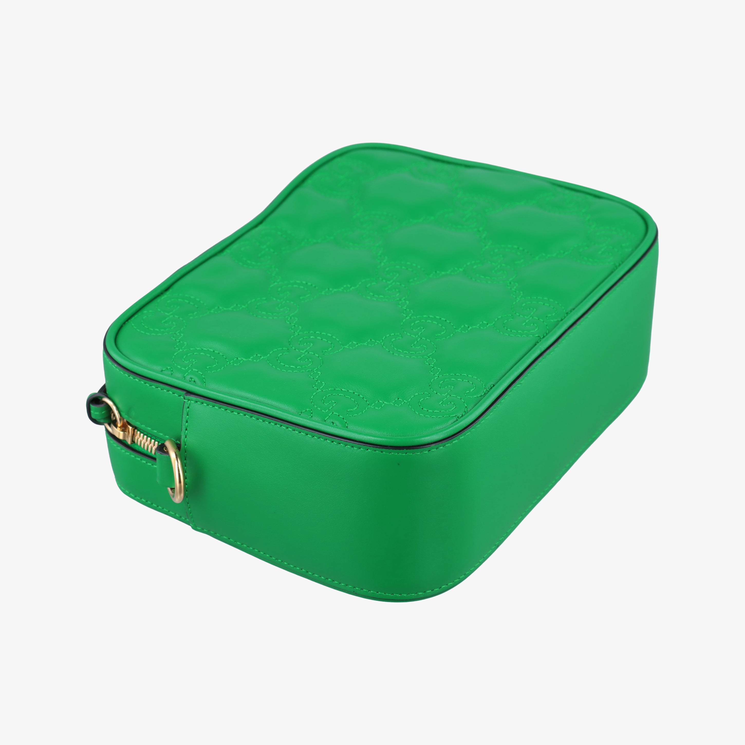 Pre-owned Gucci GG Matelasse Green Leather 702234 shoulderbag | stylenewstar