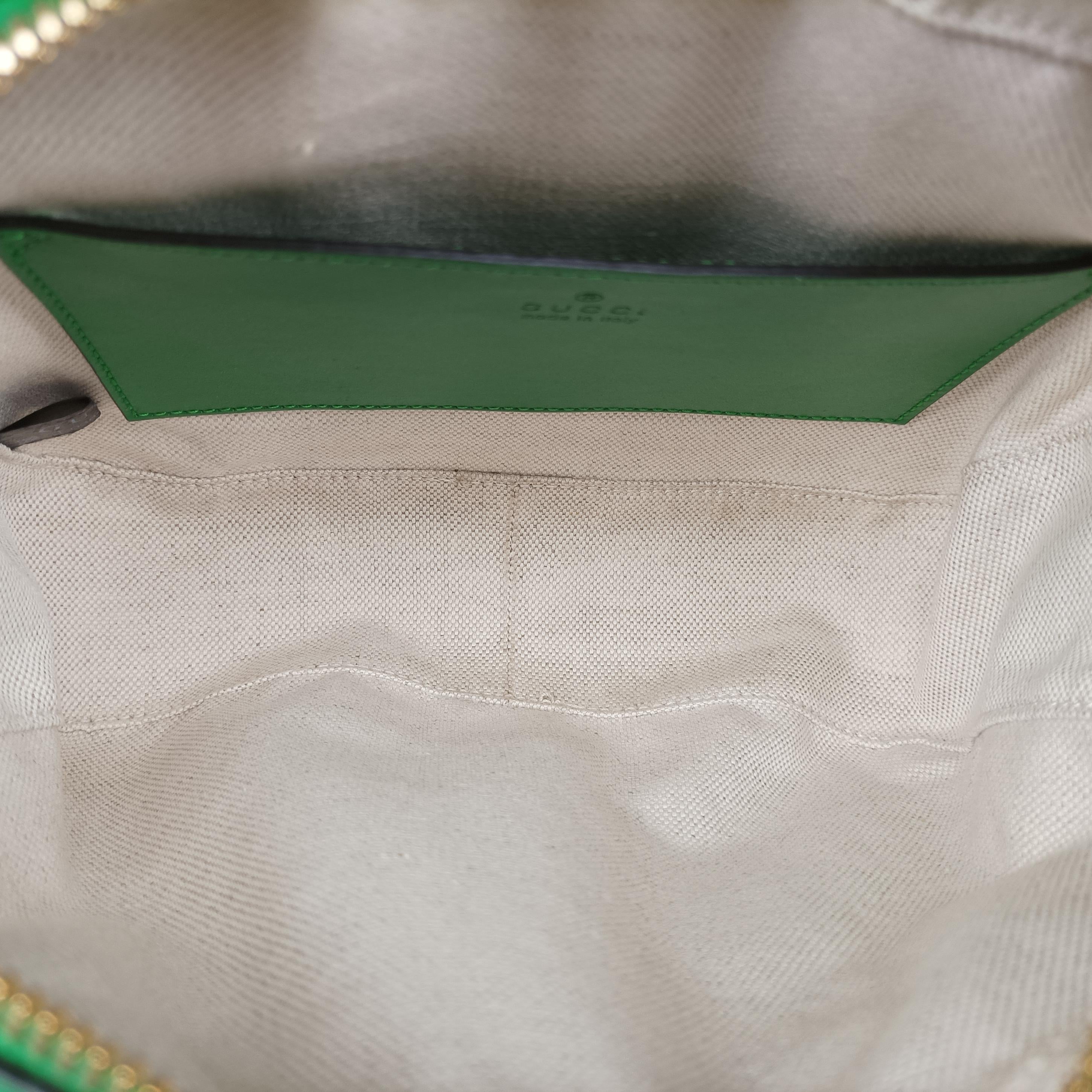 Pre-owned Gucci GG Matelasse Green Leather 702234 shoulderbag | stylenewstar