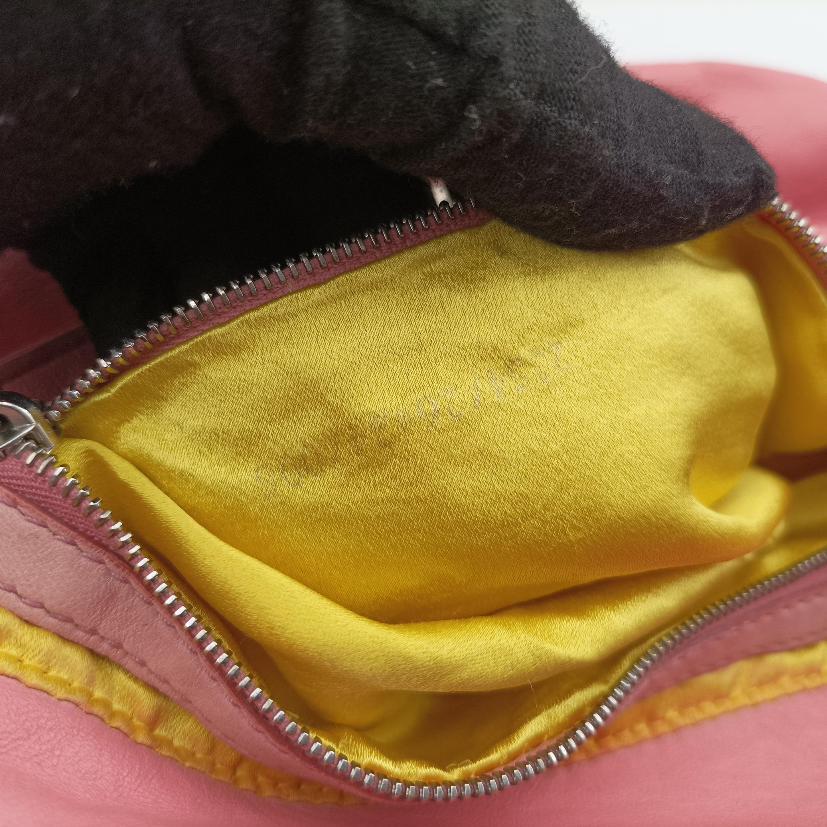 Vintage Fendi Baguette Pink lambskin 26424 handbag | stylenewstar