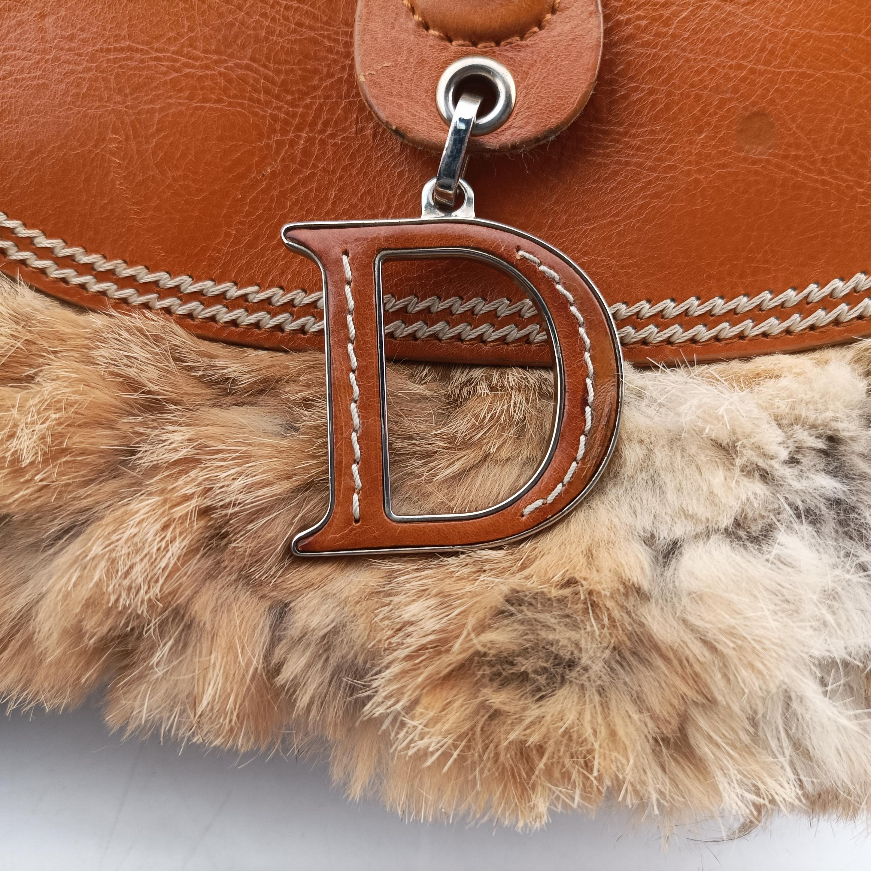 Pre-owned Christian Dior D logo Brown fur×leather  shoulderbag | stylenewstar