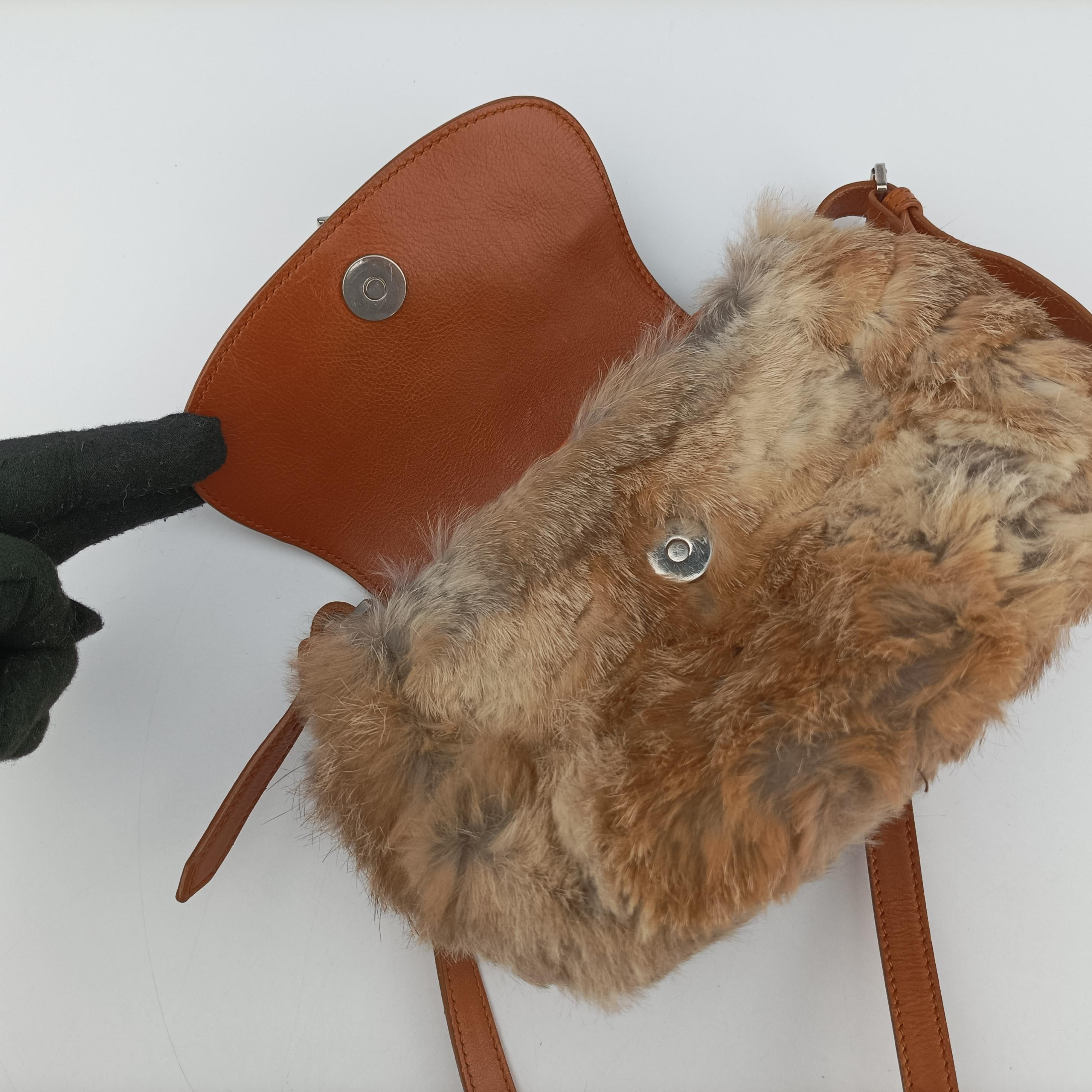 Pre-owned Christian Dior D logo Brown fur×leather  shoulderbag | stylenewstar