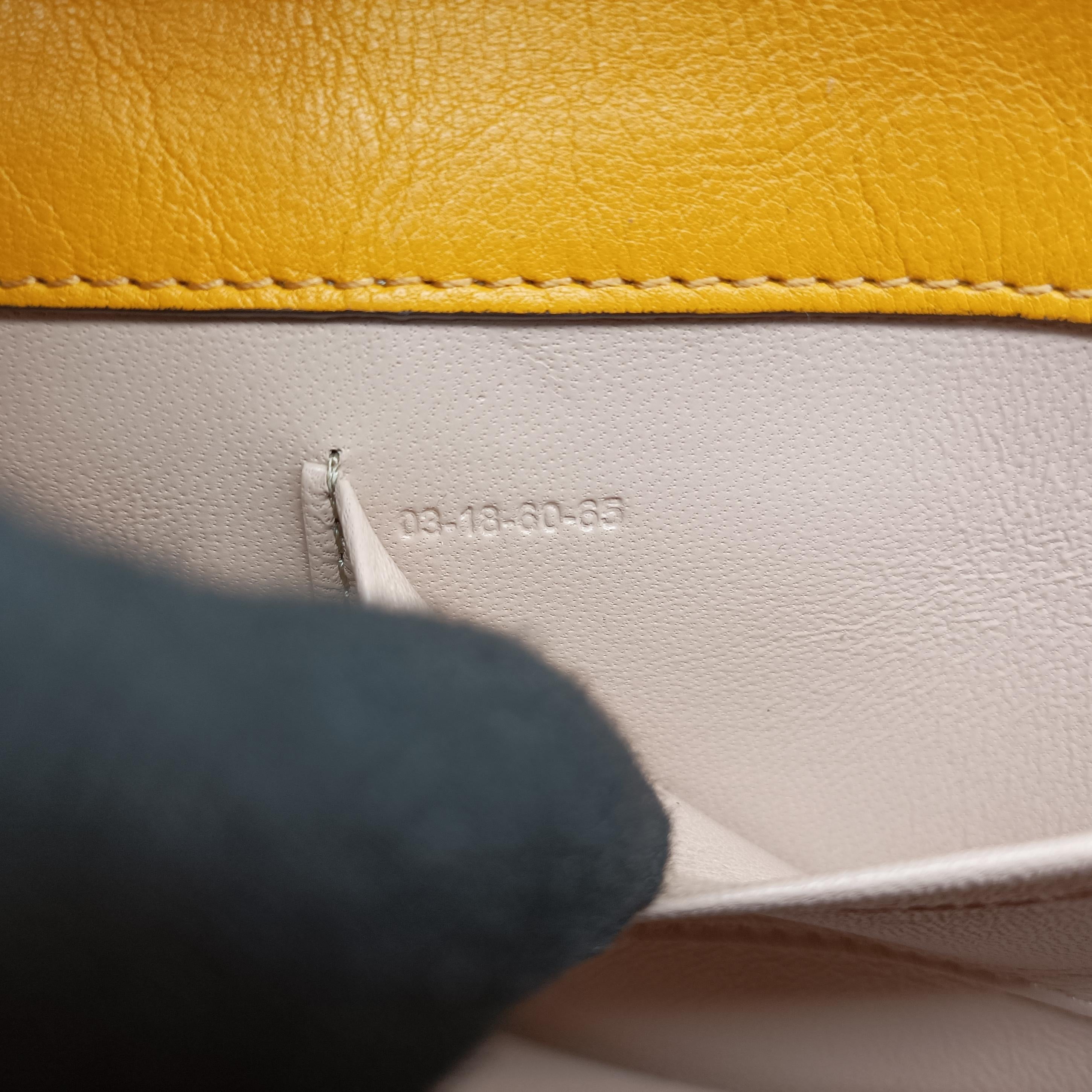 Pre-owned Chloe Nile Minaudiere Yellow Leather  handbag | stylenewstar