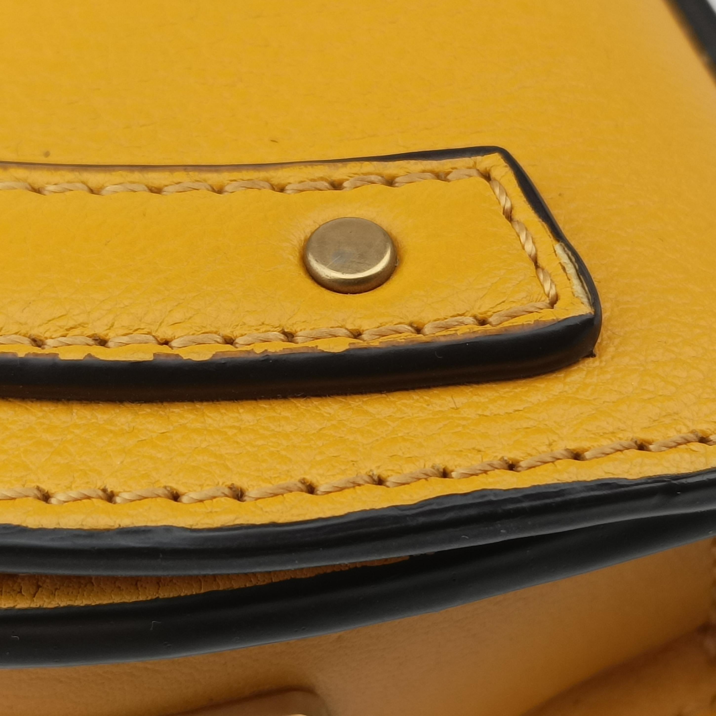 Pre-owned Chloe Nile Minaudiere Yellow Leather  handbag | stylenewstar