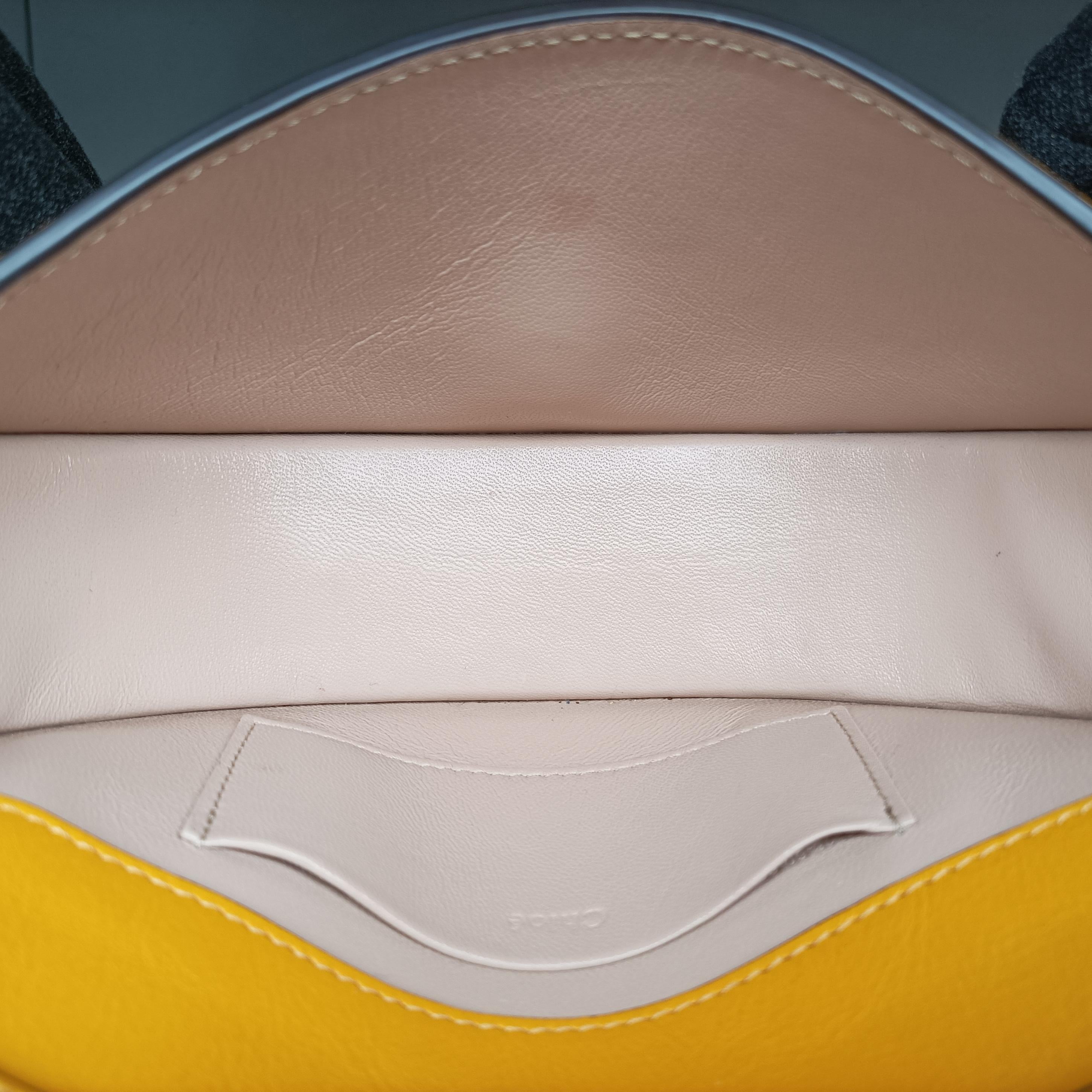 Pre-owned Chloe Nile Minaudiere Yellow Leather  handbag | stylenewstar