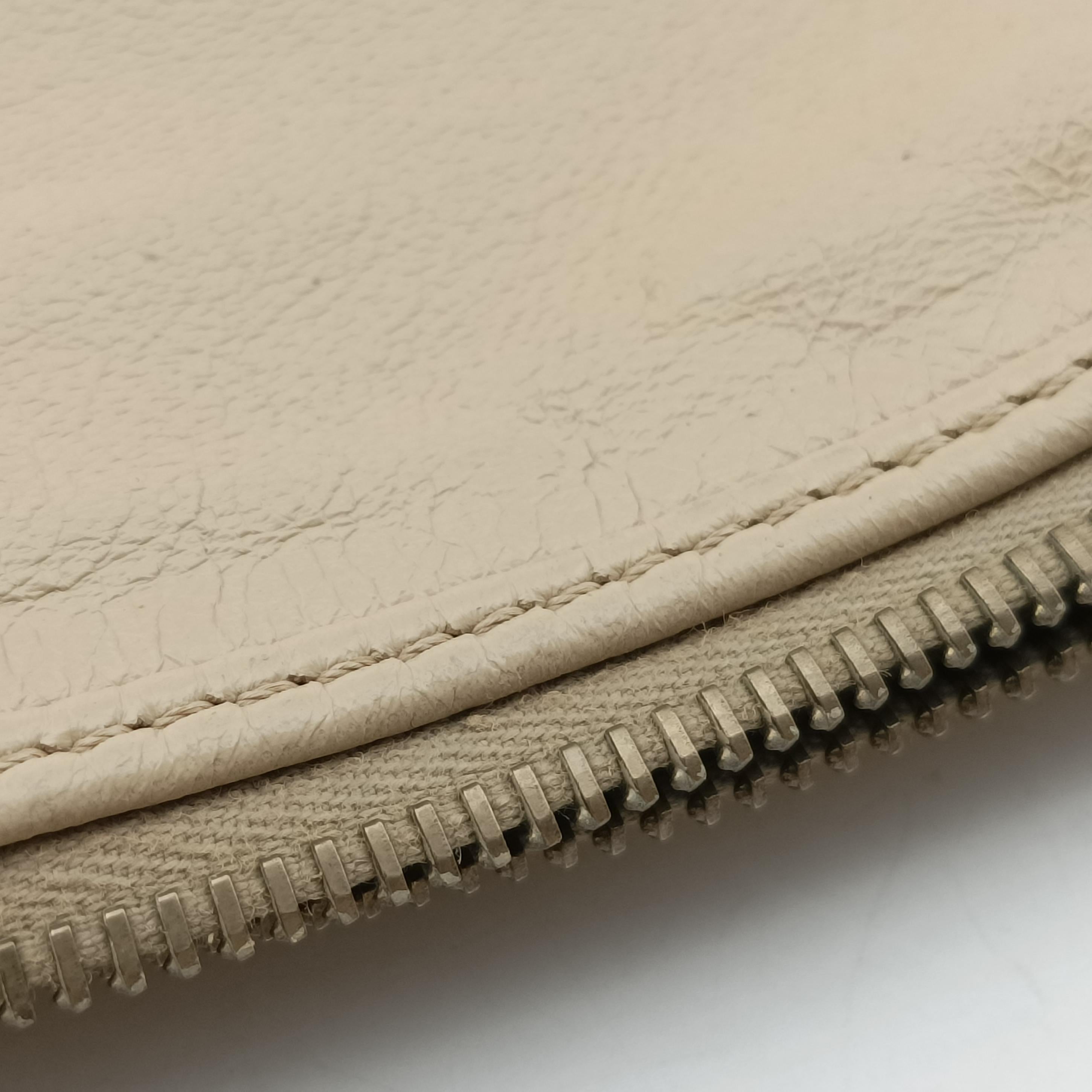 Pre-owned Fendi Vintage Knot Beige Leather 8BR414 shoulderbag | stylenewstar