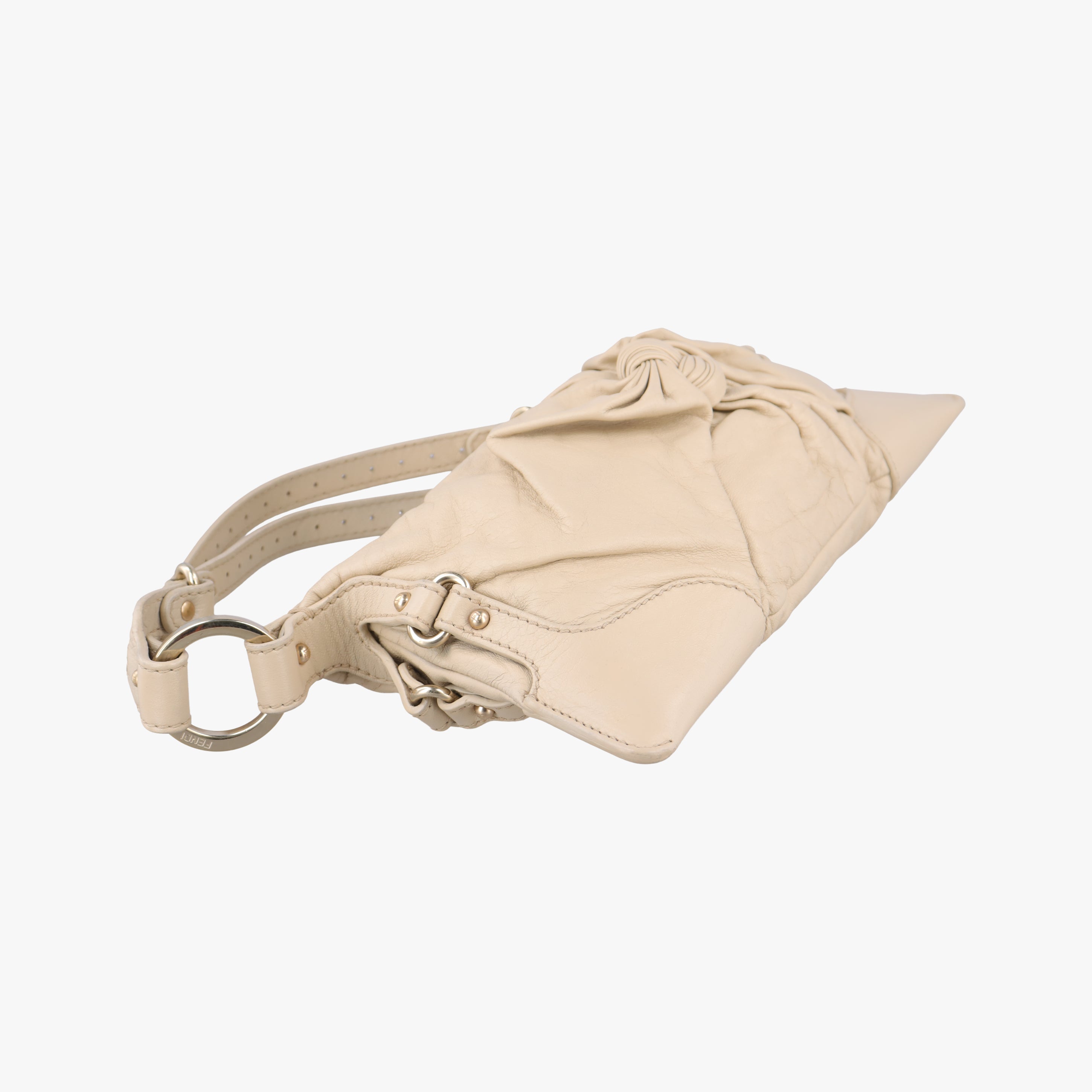 Pre-owned Fendi Vintage Knot Beige Leather 8BR414 shoulderbag | stylenewstar