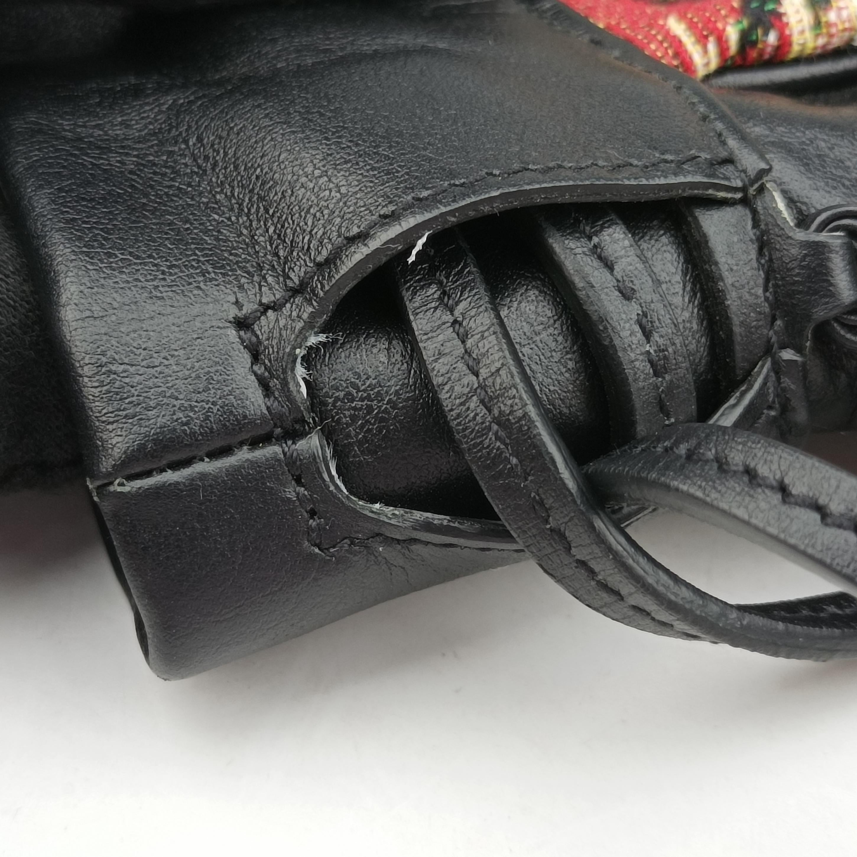 Pre-owned Yves Saint Laurent Helena Fringed Bucket Multicolour Canvas × Leather 412691 shoulderbag | stylenewstar