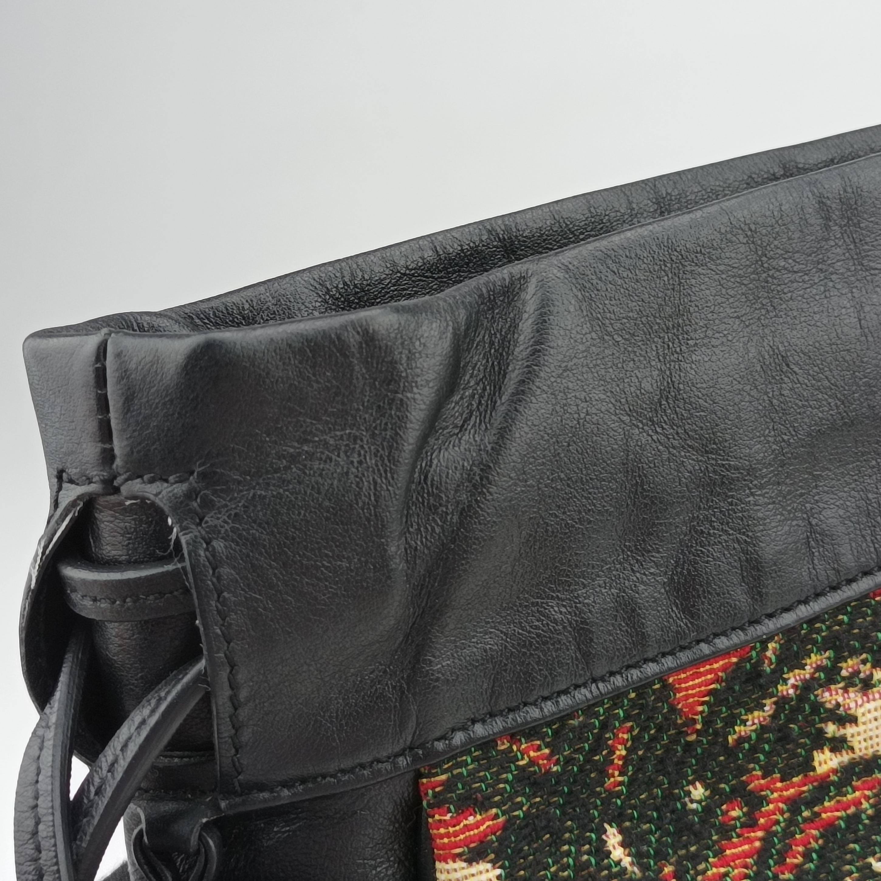 Pre-owned Yves Saint Laurent Helena Fringed Bucket Multicolour Canvas × Leather 412691 shoulderbag | stylenewstar