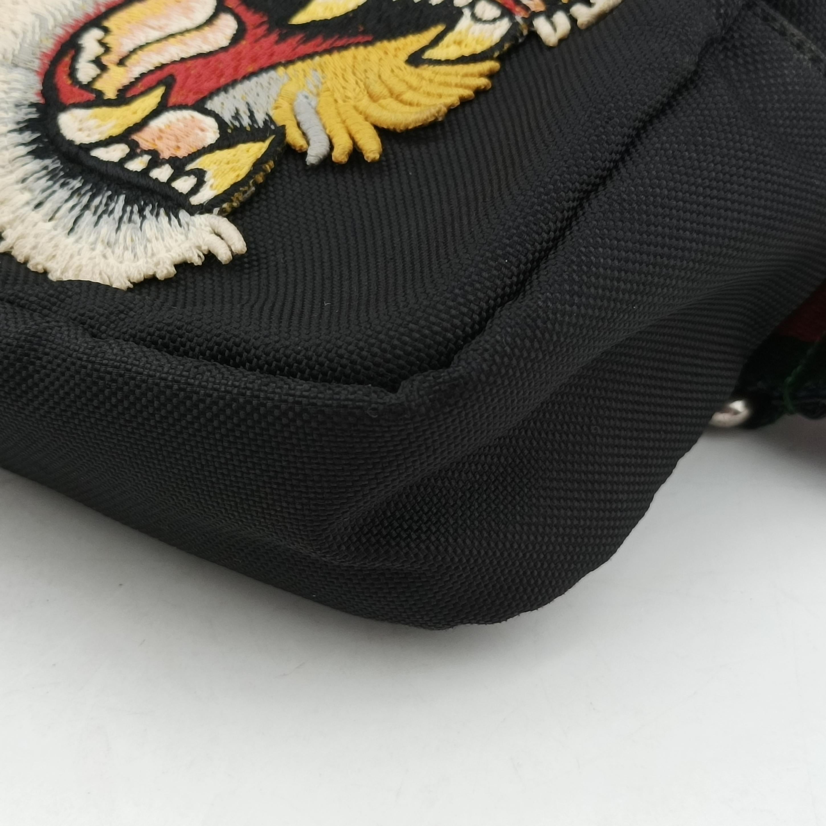 Pre-owned Gucci Tiger Embroidered Web Messenger Black×Multicolour nylon 523323 shoulderbag | stylenewstar