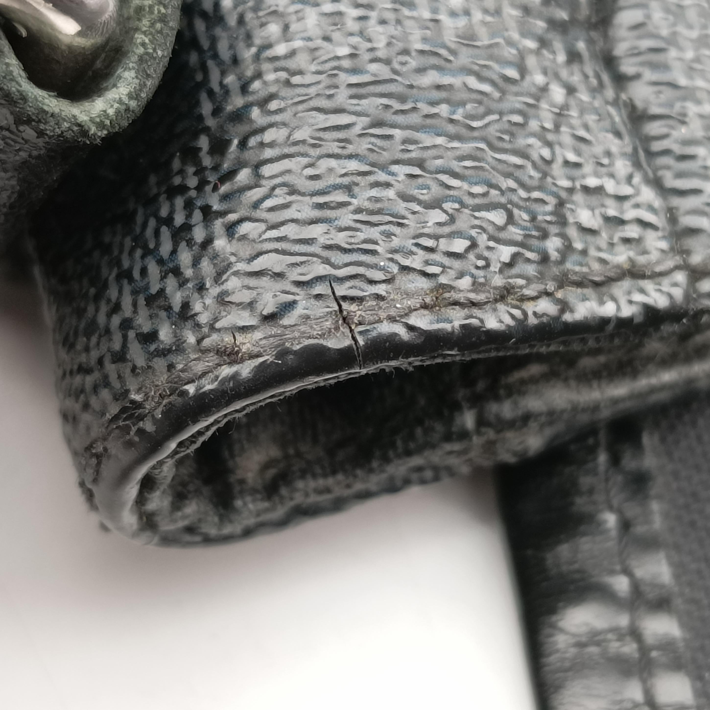 Vintage Louis Vuitton DANIEL MM Noir Damier GRAPHITE N58029 crossbodybag | stylenewstar
