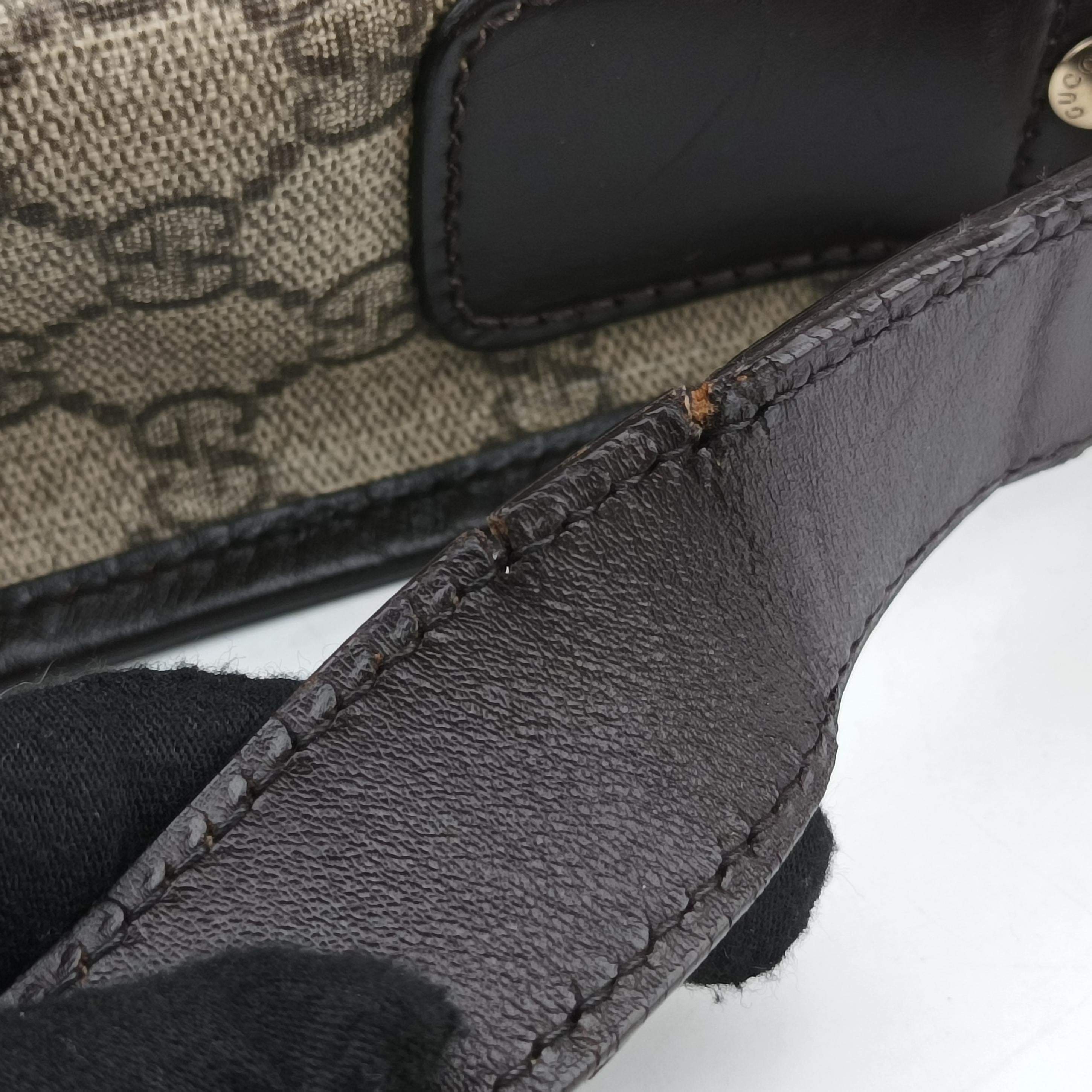 Vintage Gucci GG Supreme brown×red×green Canvas 211130 shoulderbag | stylenewstar