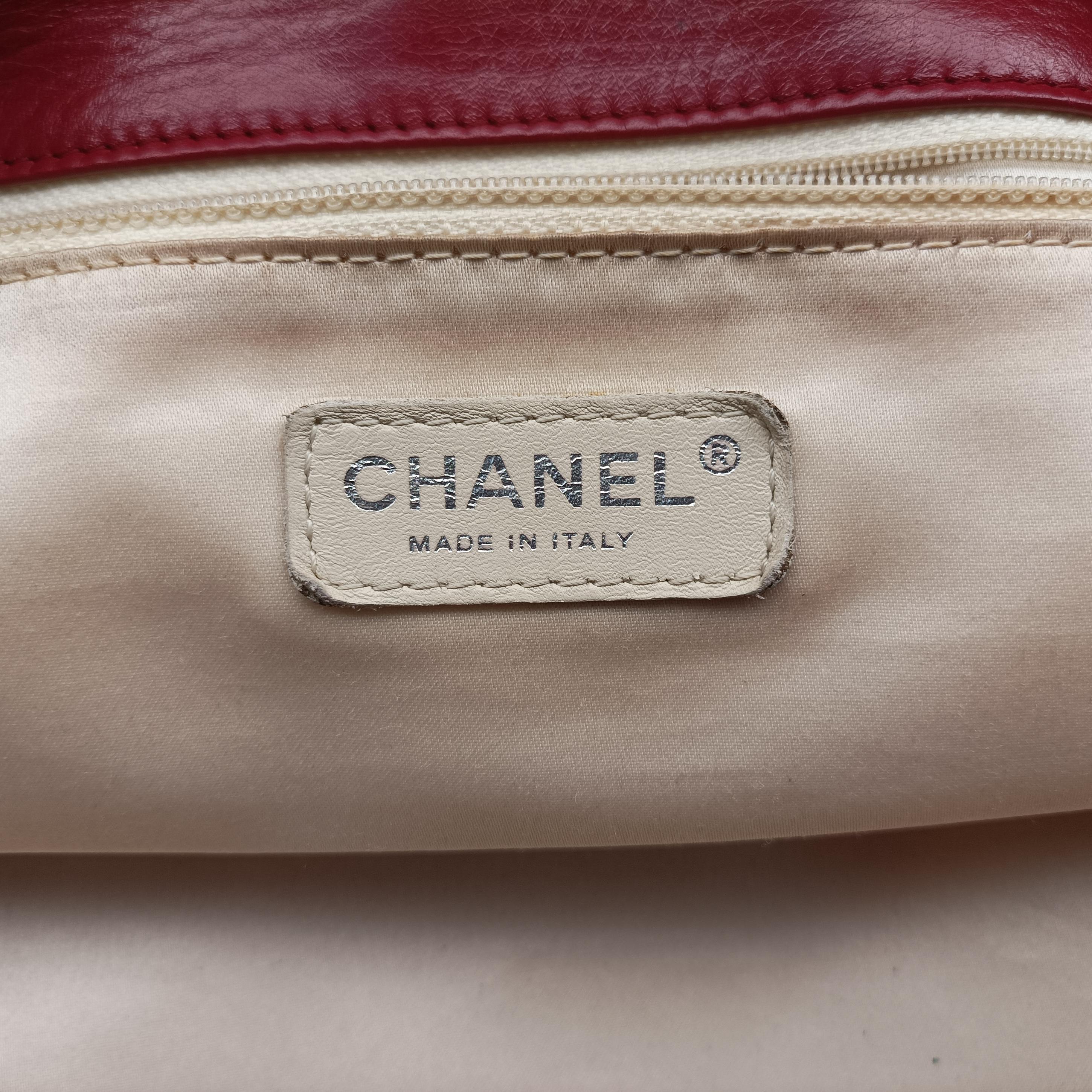 Pre-owned Chanel East West Burgundy lambskin×leather A37694 shoulderbag | stylenewstar