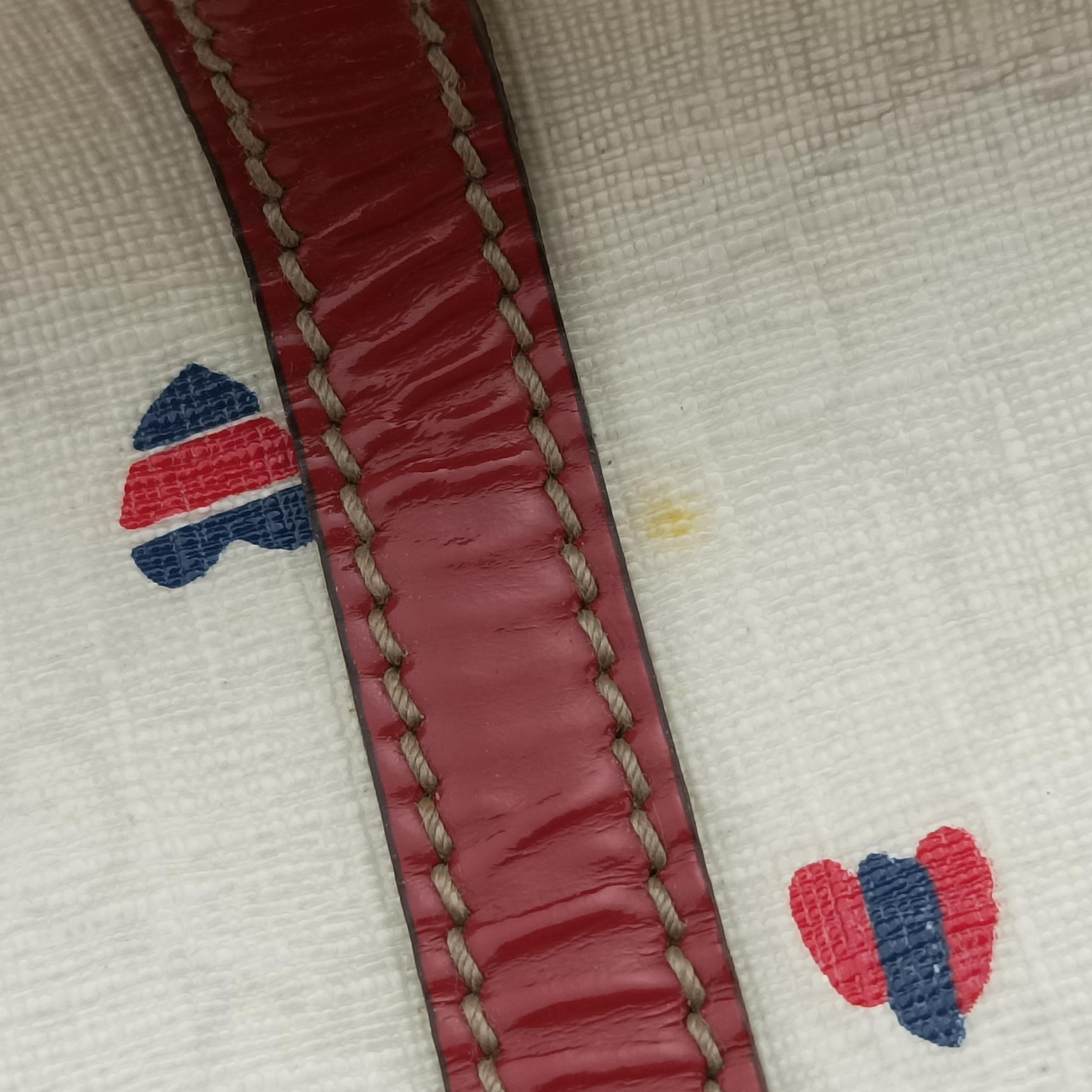 Vintage Gucci GG Supreme GG Plus heart flower White×red PVC coated canvas 197953 handbag | stylenewstar