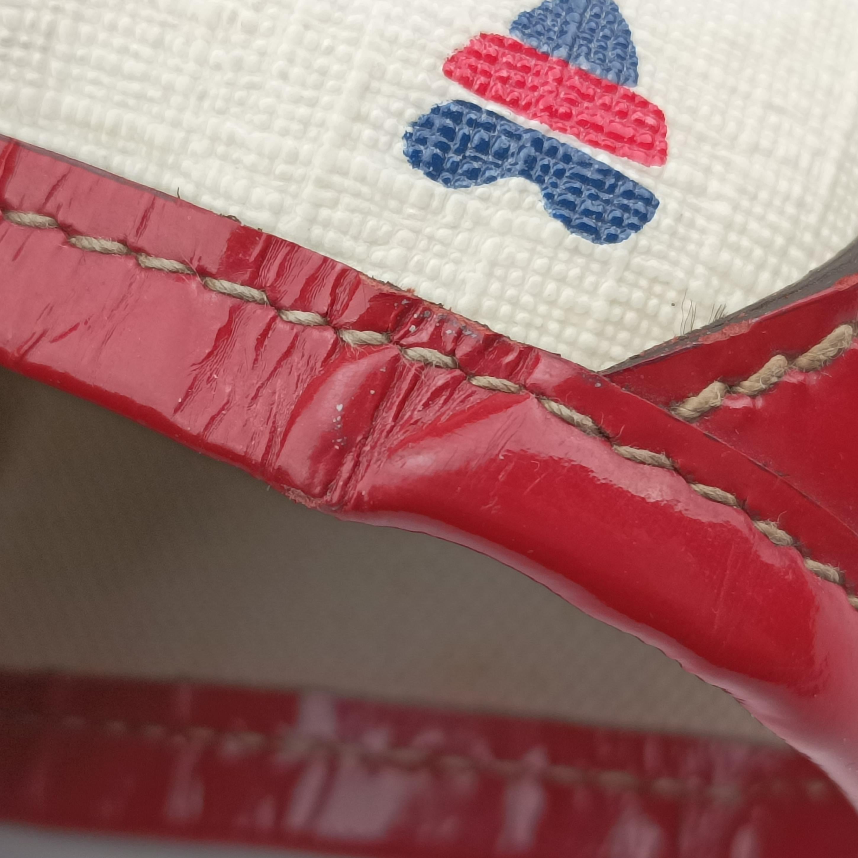Vintage Gucci GG Supreme GG Plus heart flower White×red PVC coated canvas 197953 handbag | stylenewstar