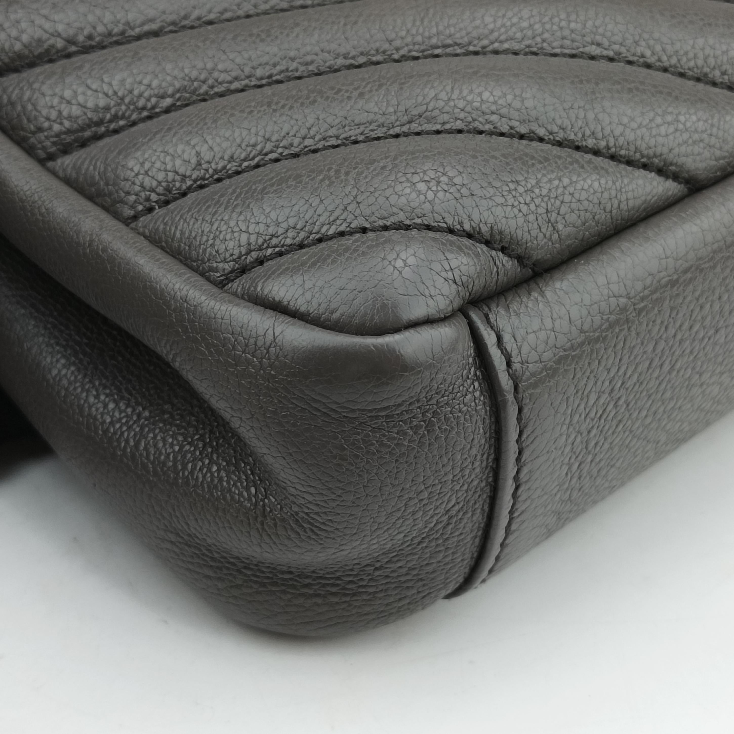 Secondhand Yves Saint Laurent COLLEGE Grey Leather 428056 shoulderbag | stylenewstar