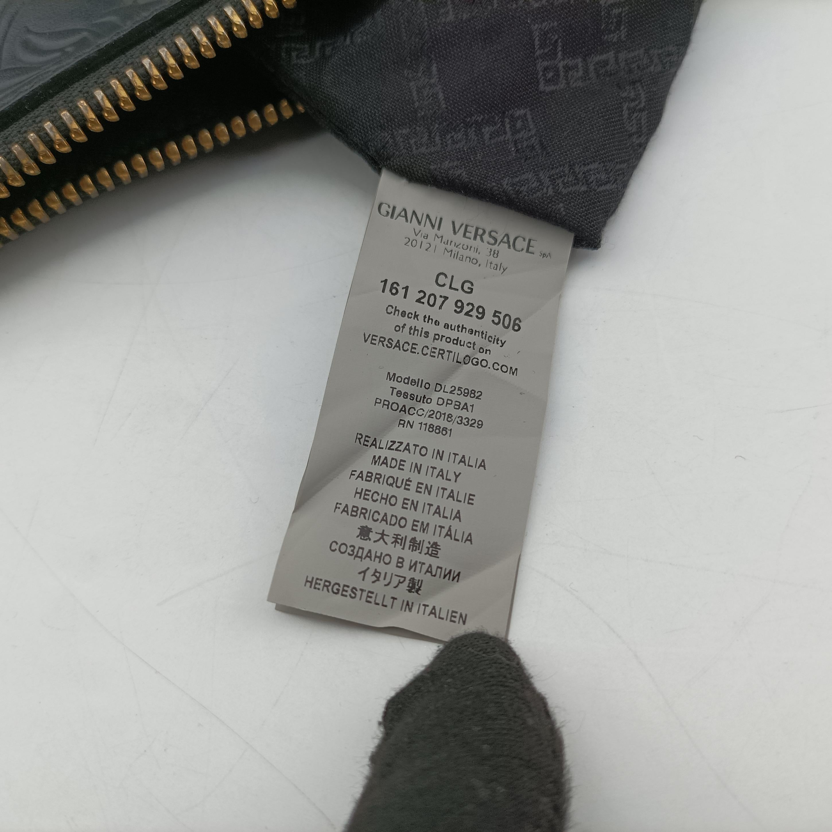 Secondhand VERSACE La Medusa Black Leather  clutchbag | stylenewstar