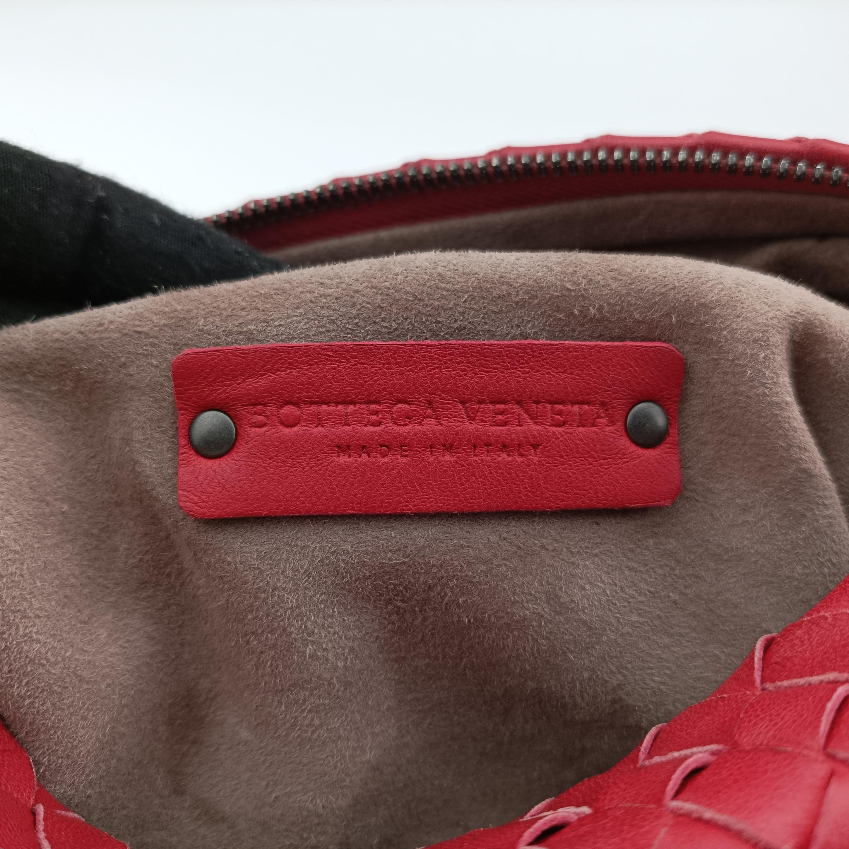 Secondhand Bottega Veneta NODINI Intrecciato Red lambskin  shoulderbag | stylenewstar