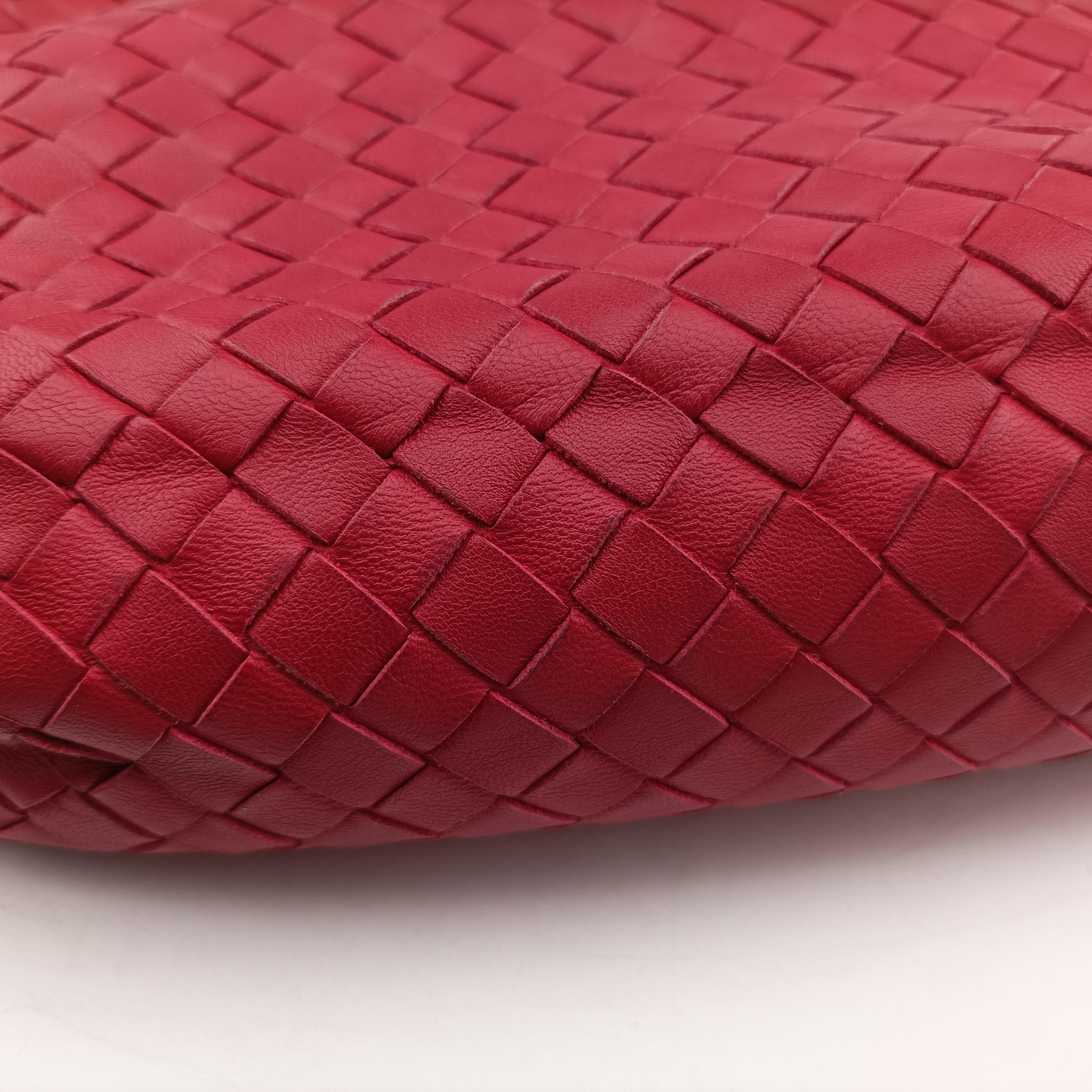 Secondhand Bottega Veneta NODINI Intrecciato Red lambskin  shoulderbag | stylenewstar