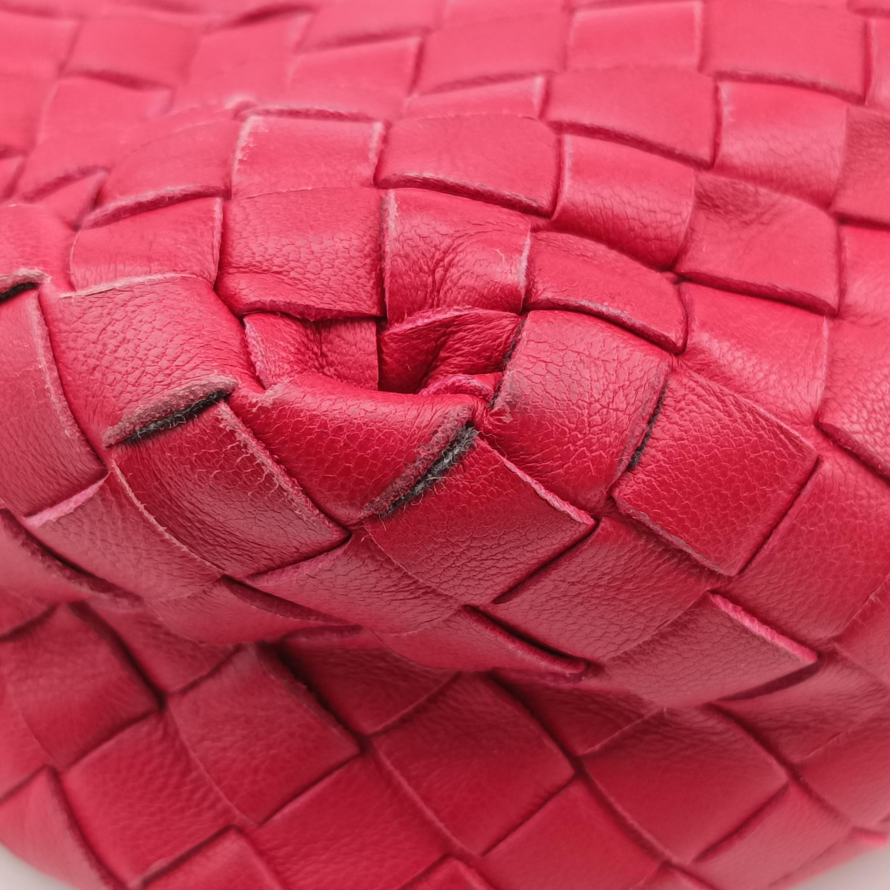 Secondhand Bottega Veneta NODINI Intrecciato Red lambskin  shoulderbag | stylenewstar