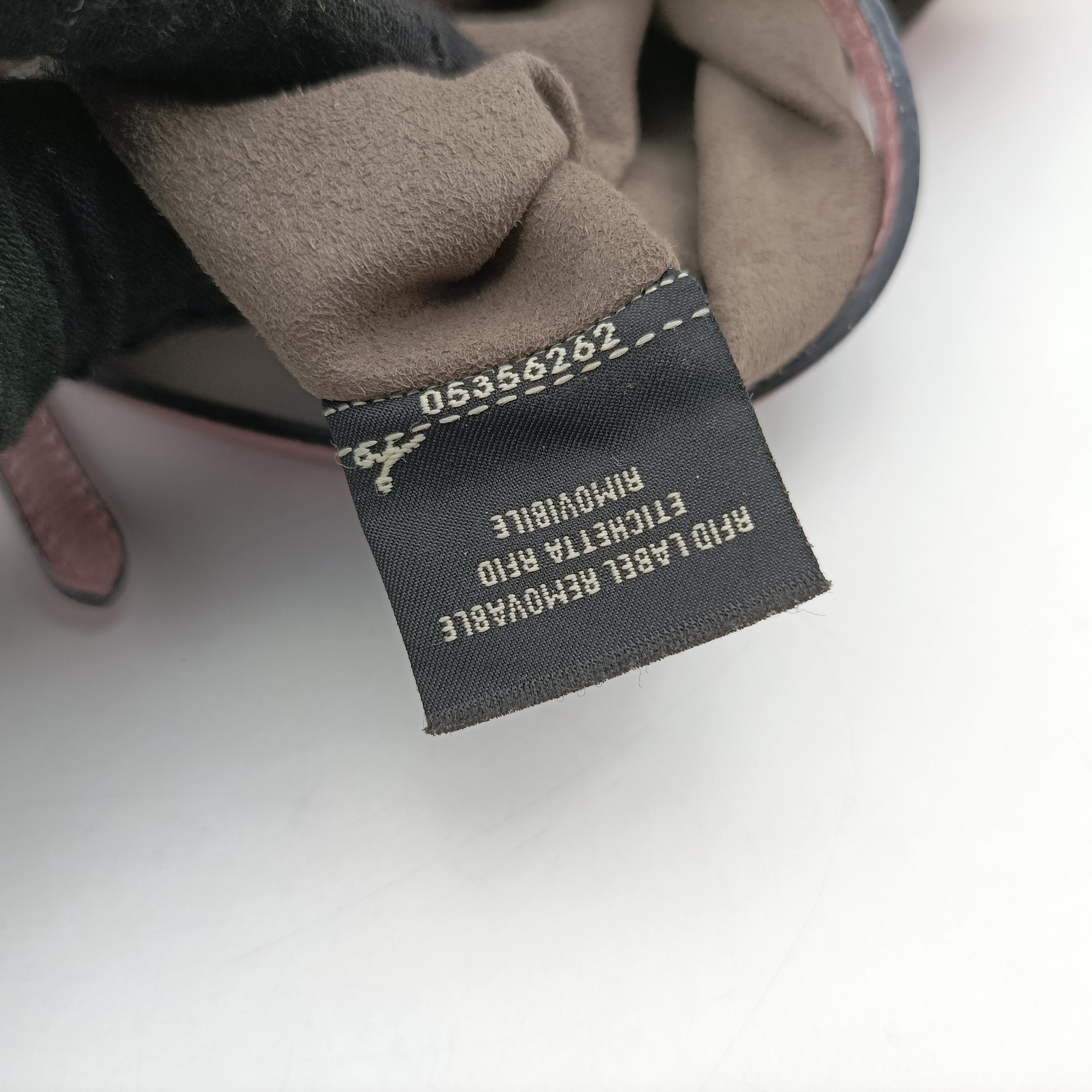 Vintage Fendi Mon Tresor Mini Bucket Pink Leather 8BS010 shoulderbag | stylenewstar