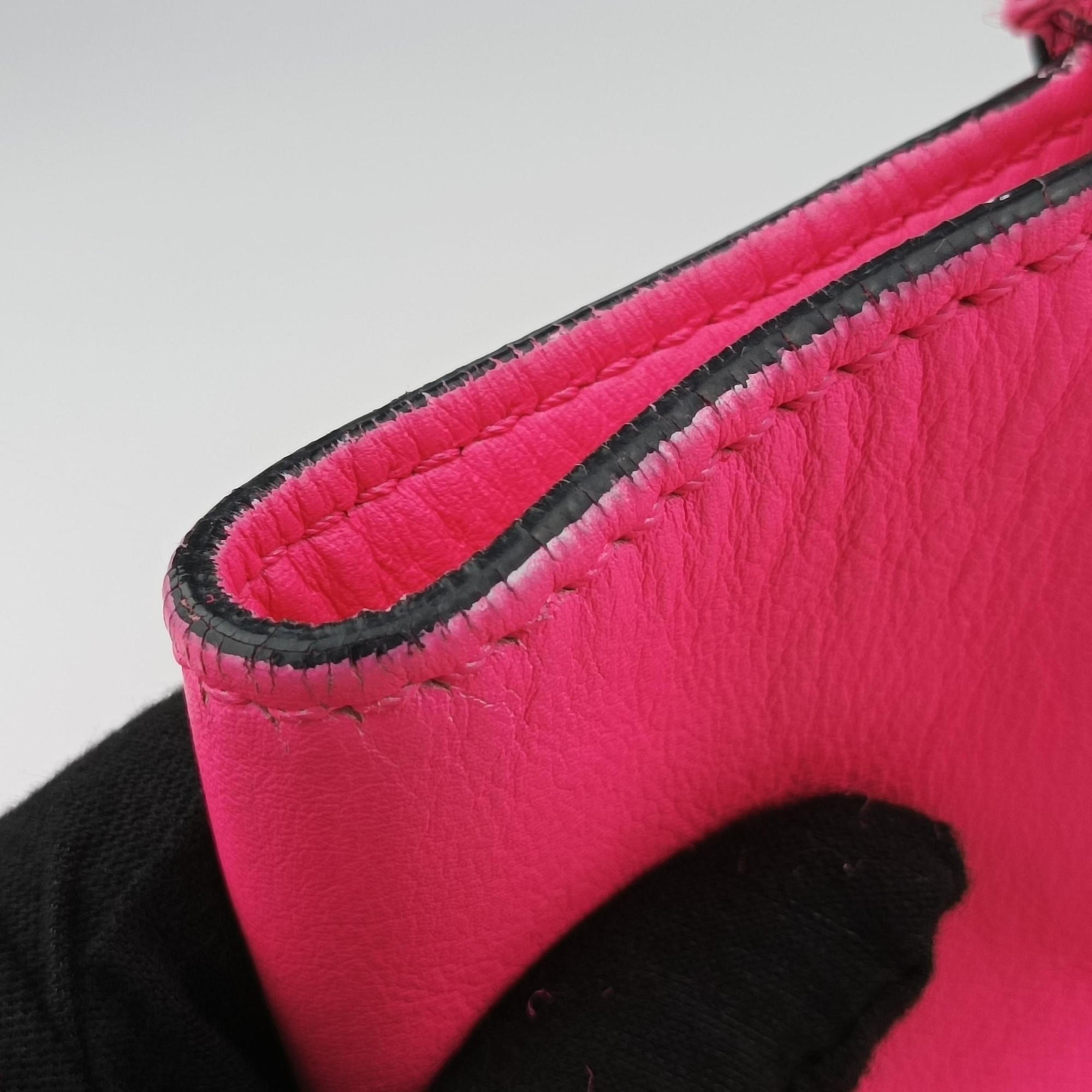Secondhand Valentino Rockstud Rose leather  shoulderbag | stylenewstar
