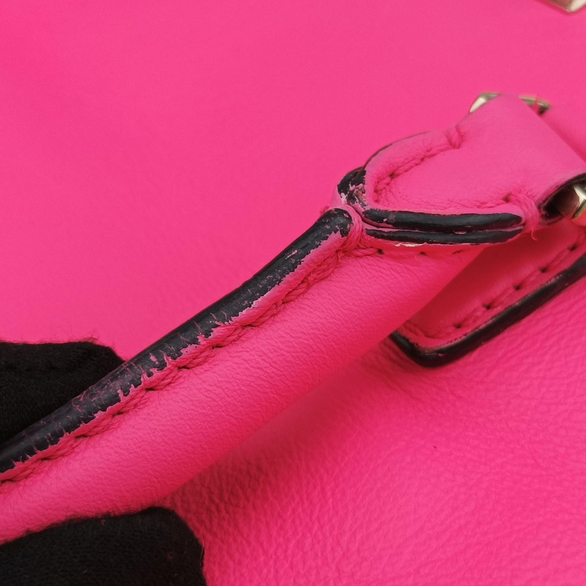 Secondhand Valentino Rockstud Rose leather  shoulderbag | stylenewstar
