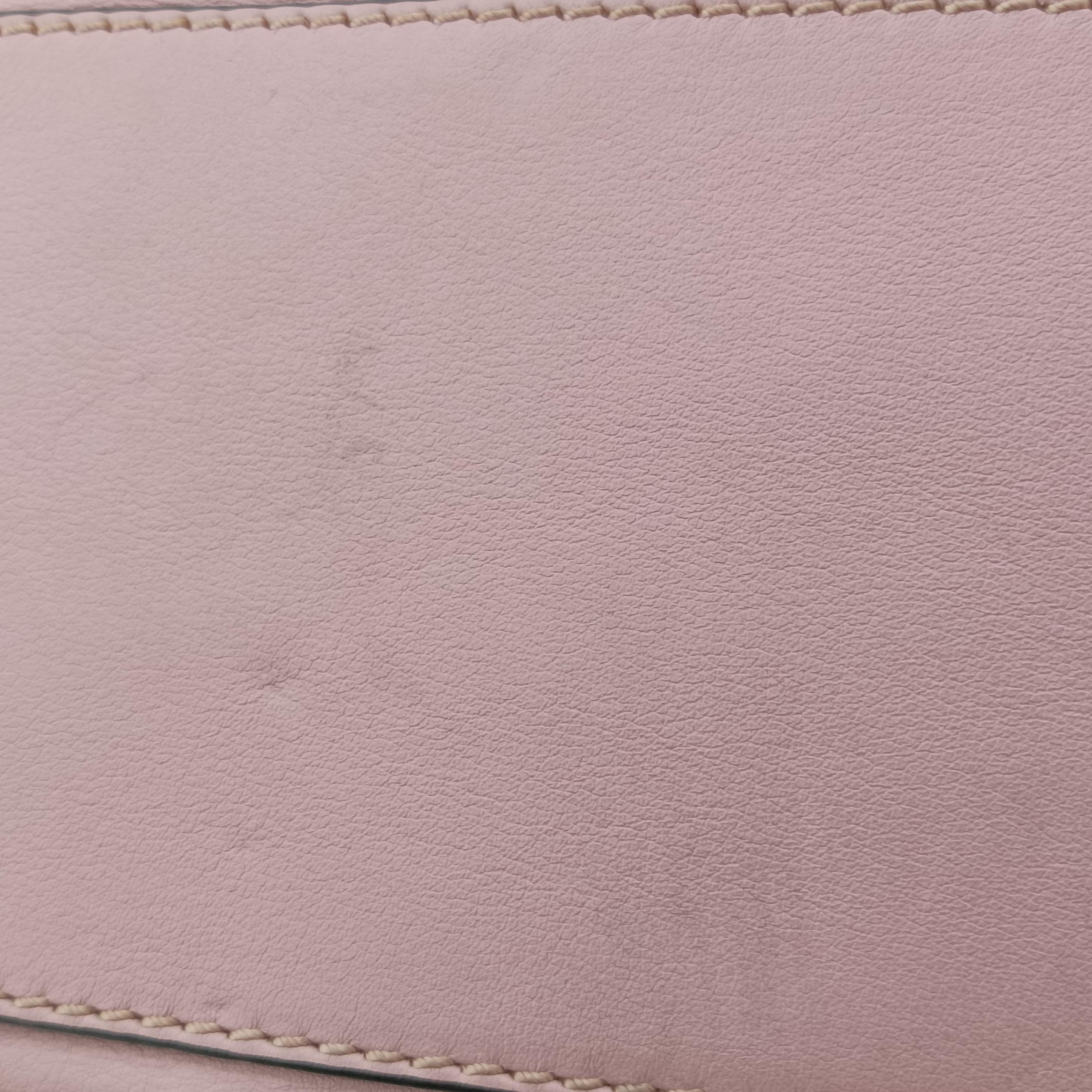 Pre-owned Valentino Rockstud Pink Leather  shoulderbag | stylenewstar