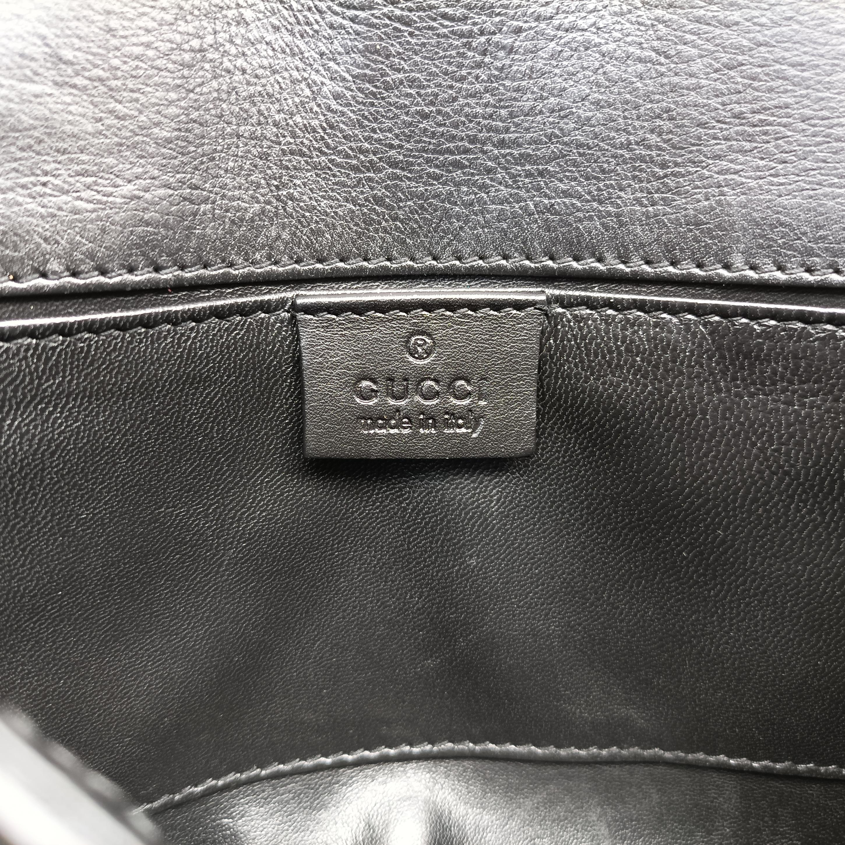 Secondhand Gucci Emily Black Leather 283063 shoulderbag | stylenewstar