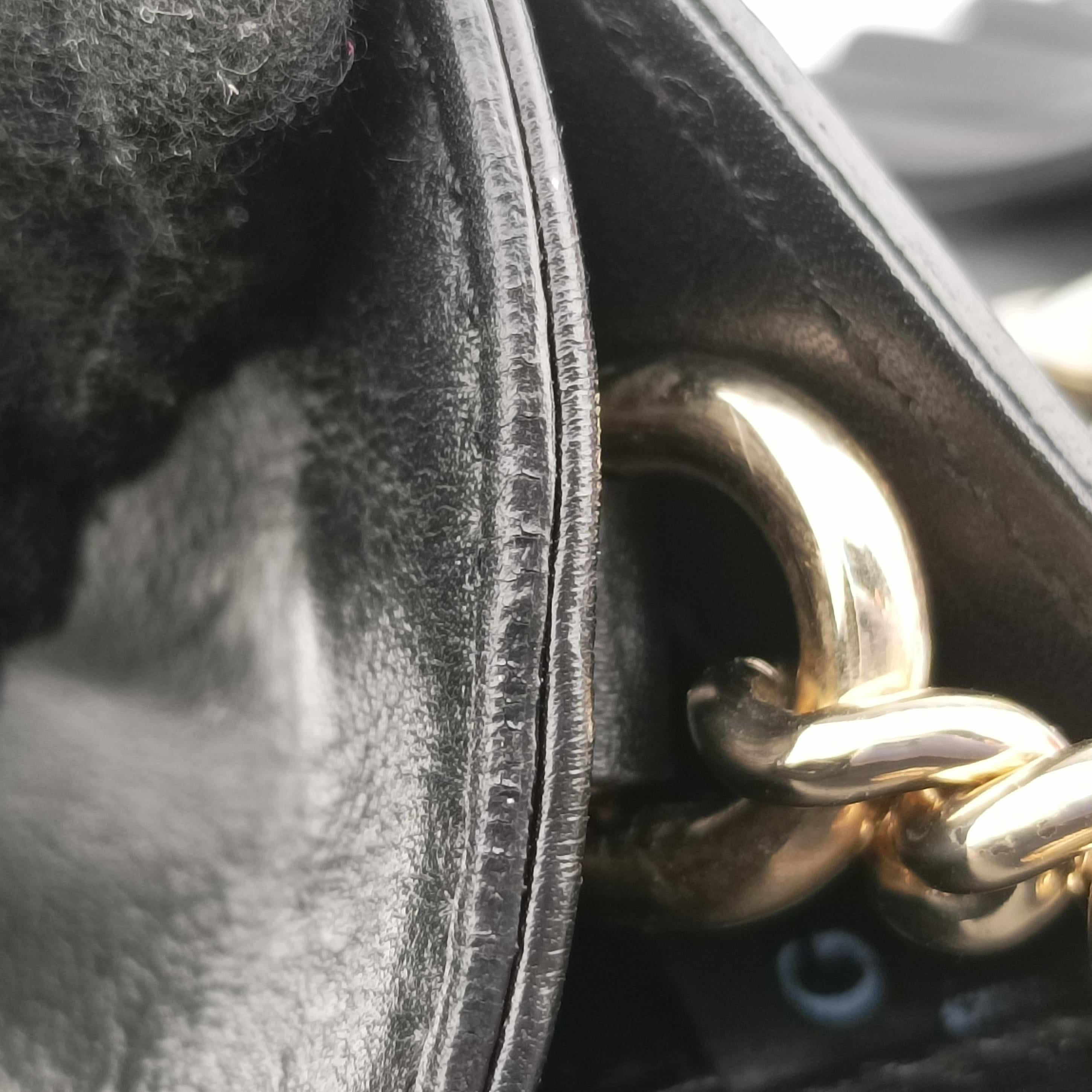 Secondhand Gucci Emily Black Leather 283063 shoulderbag | stylenewstar