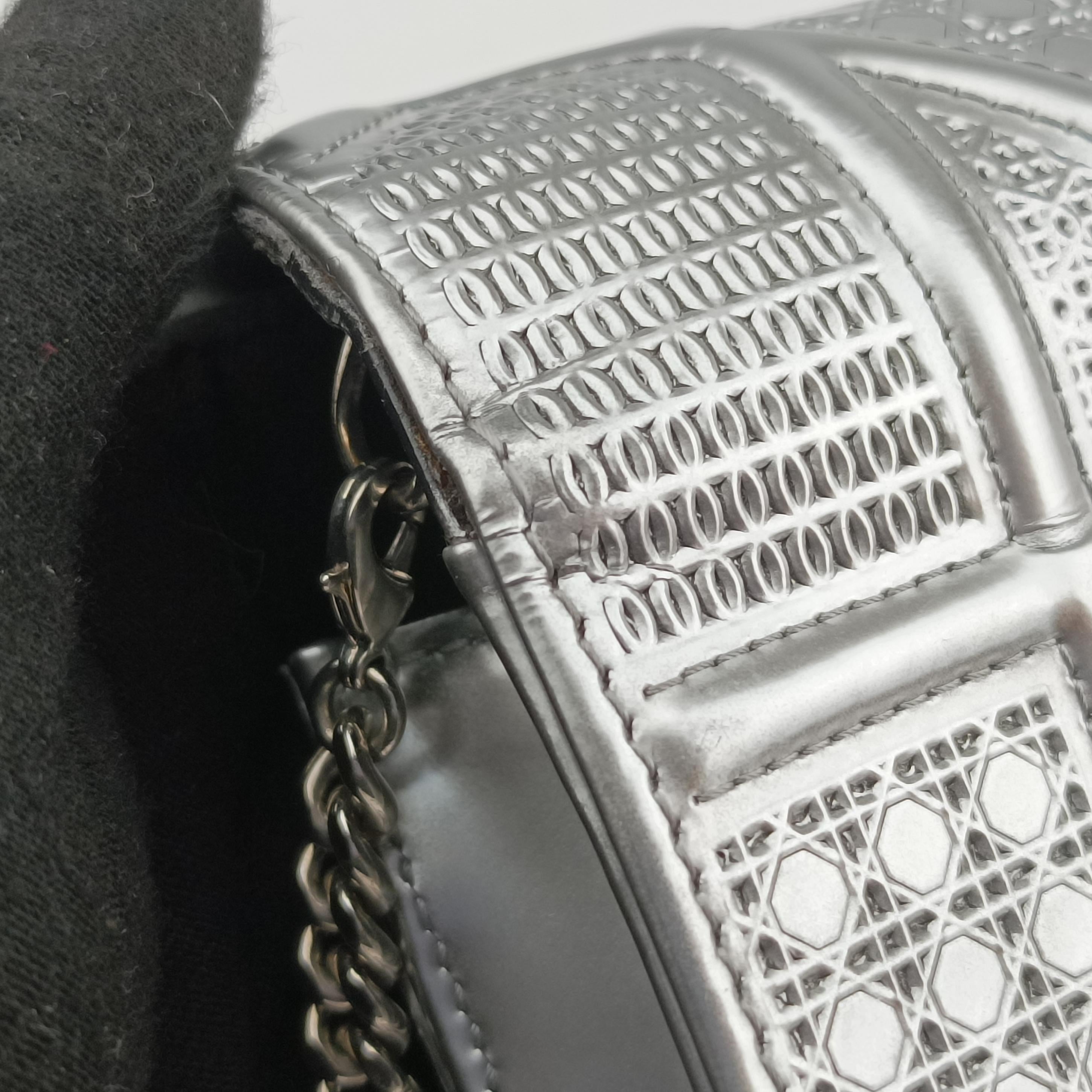 Secondhand Christian Dior Diorama Silver leather  shoulderbag | stylenewstar