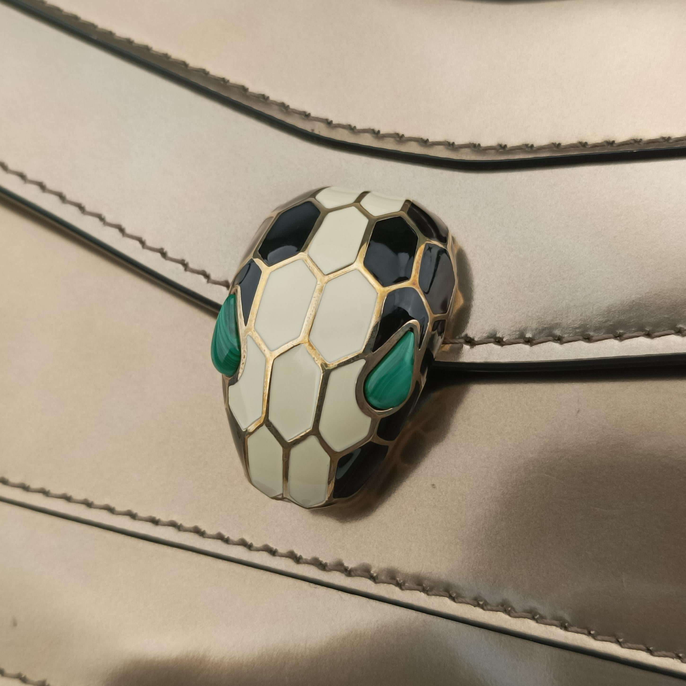Secondhand Bvlgari SERPENTI FOREVER Golden Enamel  shoulderbag | stylenewstar