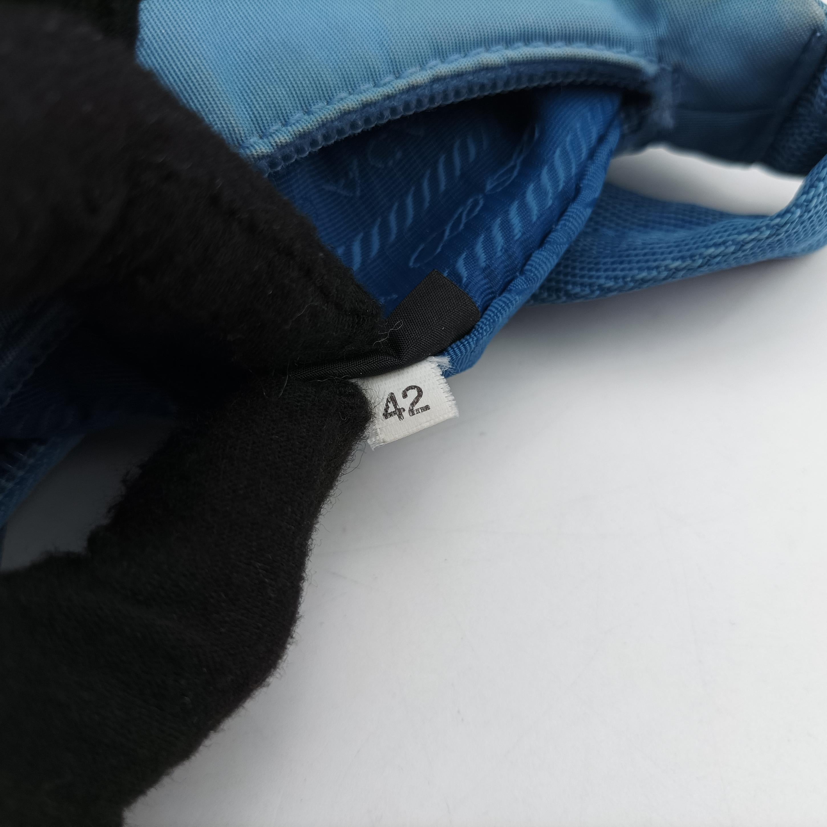 Secondhand Prada Re-Edition 2005 Re-Nylon Blue nylon 1BH204 shoulderbag | stylenewstar