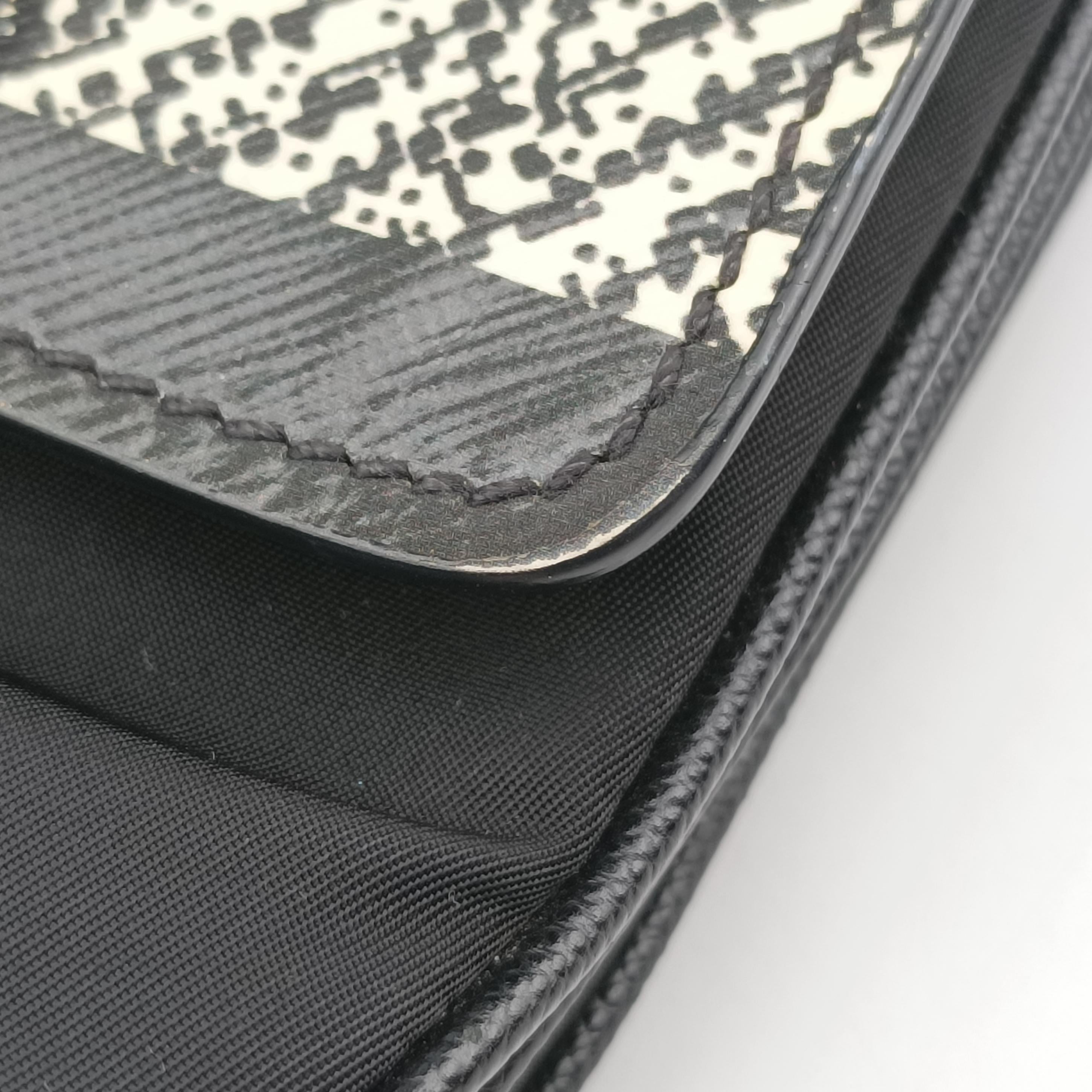 Pre-owned Prada Saffiano Tessuto Black×Multicolour Saffiano Leather  shoulderbag | stylenewstar