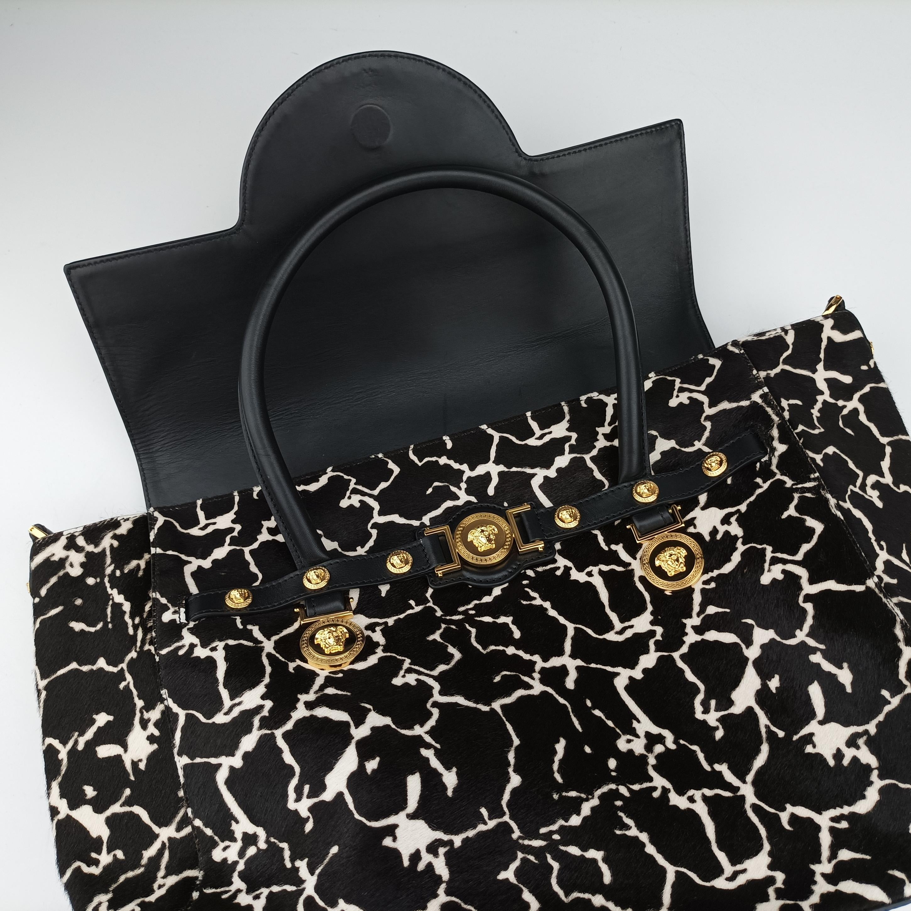 Pre-owned VERSACE medusa Black×Multicolour ponyhair×leather  shoulderbag | stylenewstar