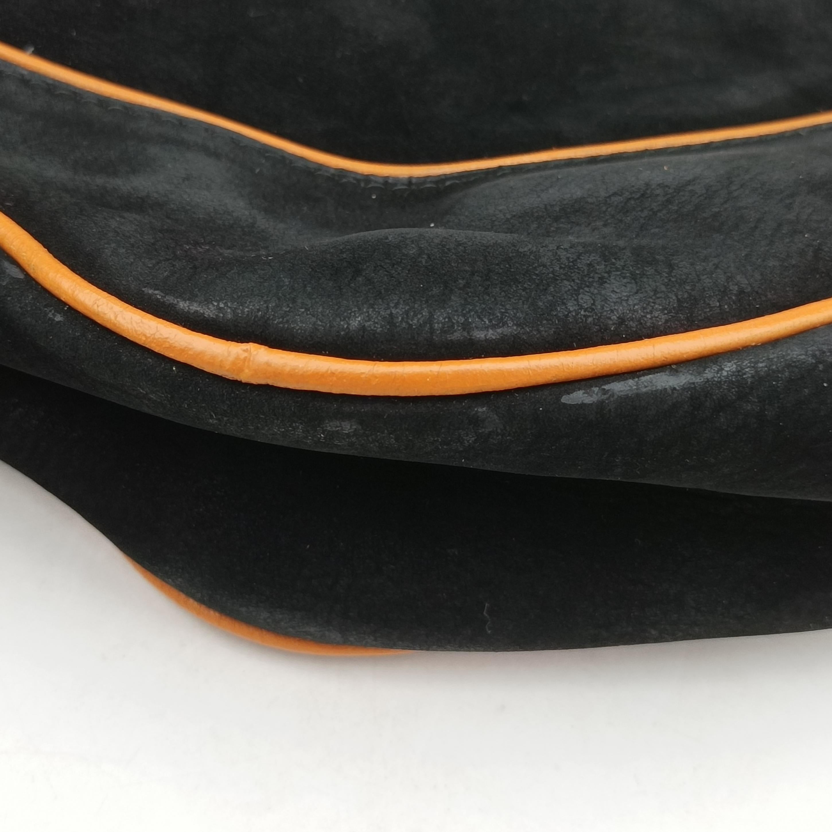 Pre-owned Gucci Jackie Flora Hobo Black Suede 277520 shoulderbag | stylenewstar