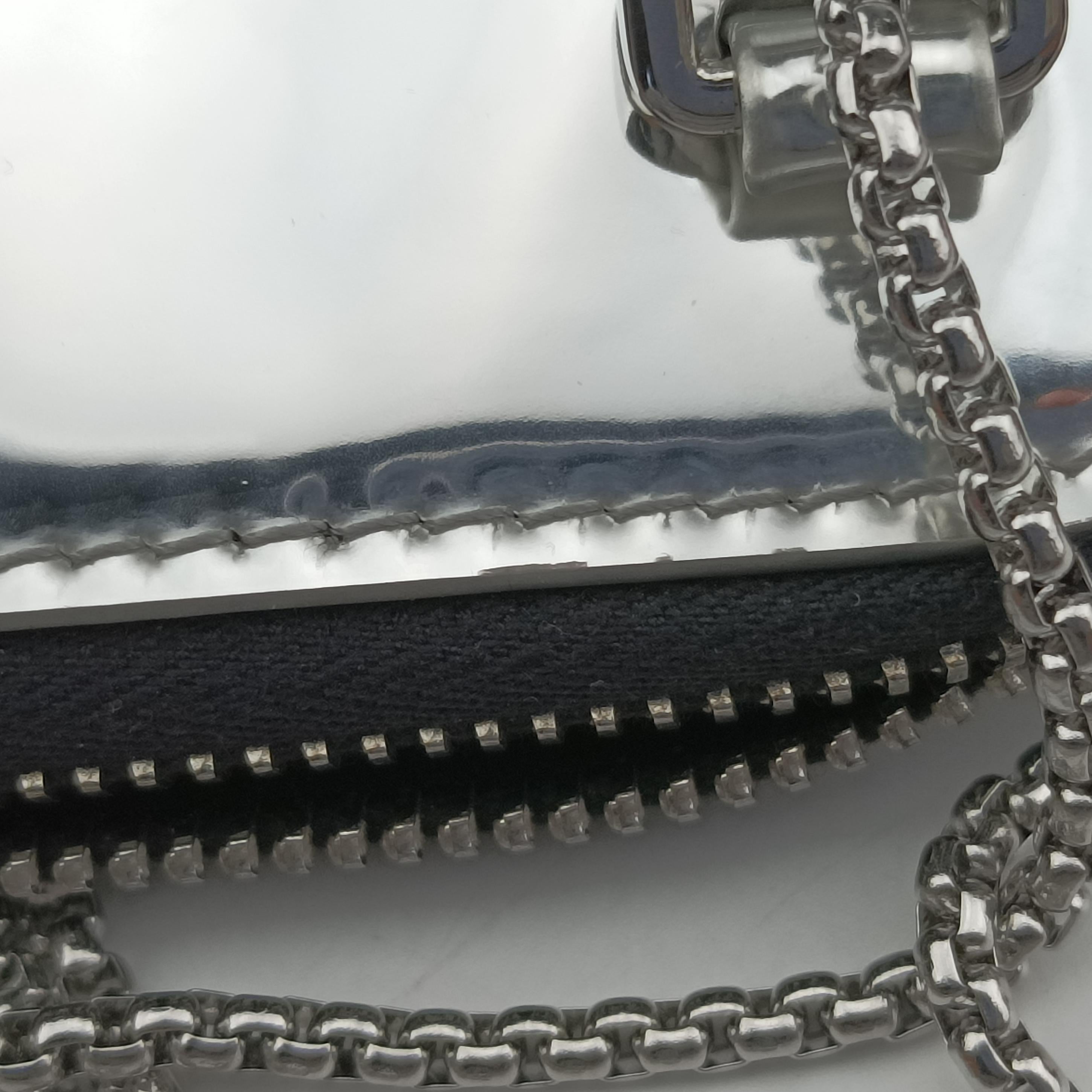 Secondhand Prada Triangle Logo Silver patent  shoulderbag | stylenewstar