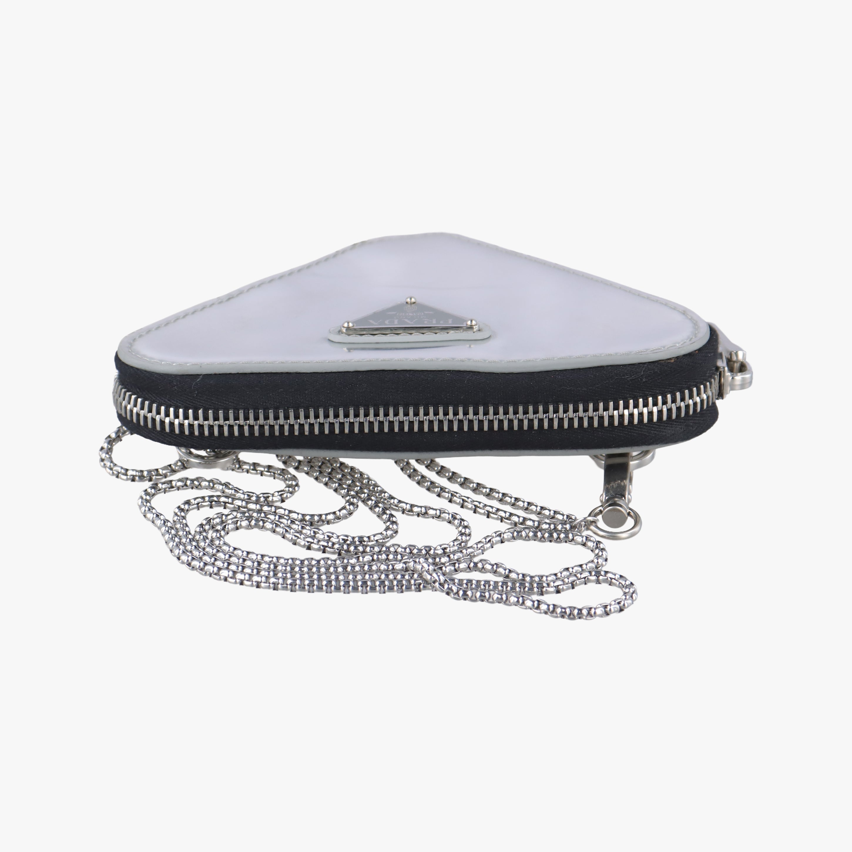 Secondhand Prada Triangle Logo Silver patent  shoulderbag | stylenewstar