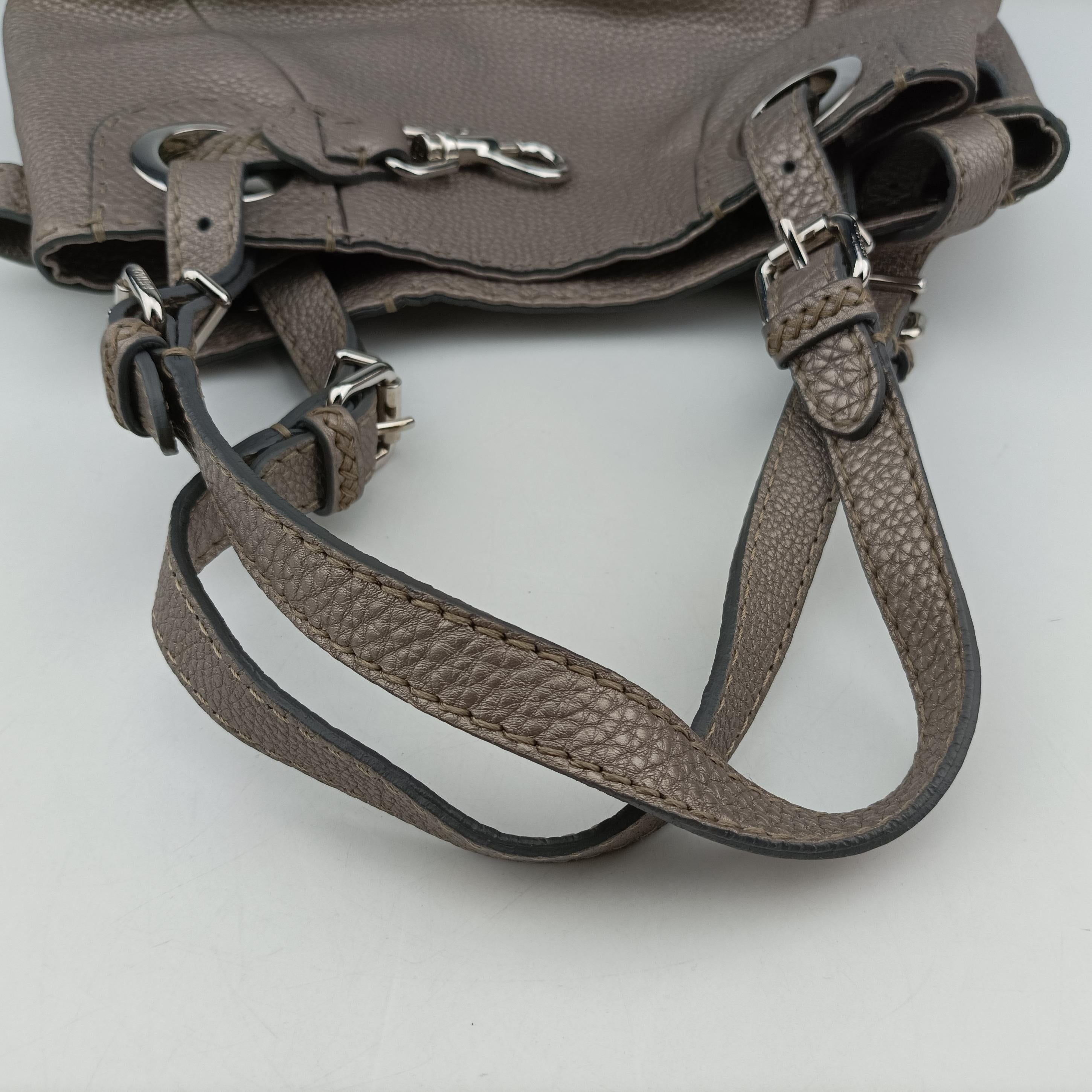 Secondhand Fendi Selleria Pomodorino Silver Leather 8BR595 shoulderbag | stylenewstar