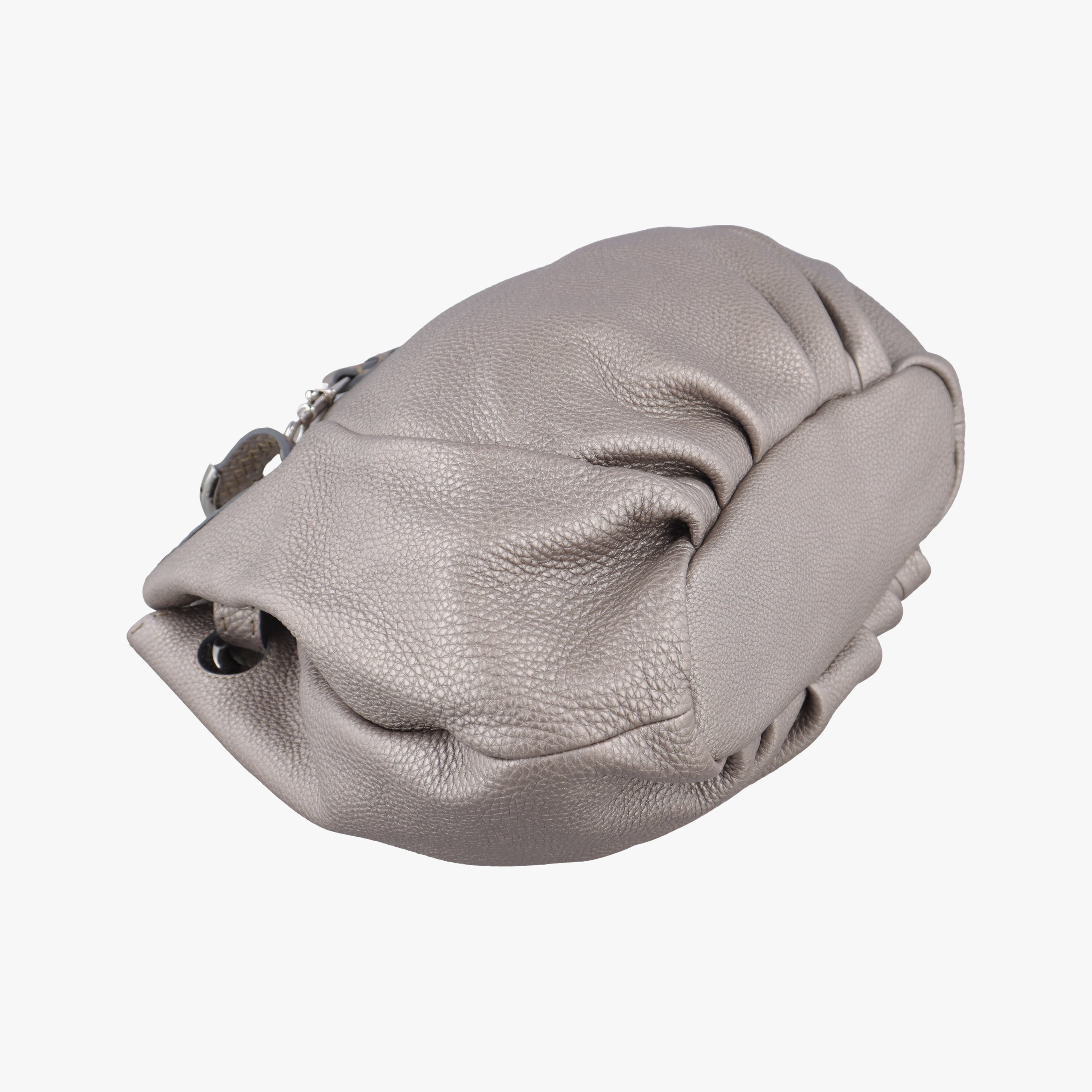 Secondhand Fendi Selleria Pomodorino Silver Leather 8BR595 shoulderbag | stylenewstar
