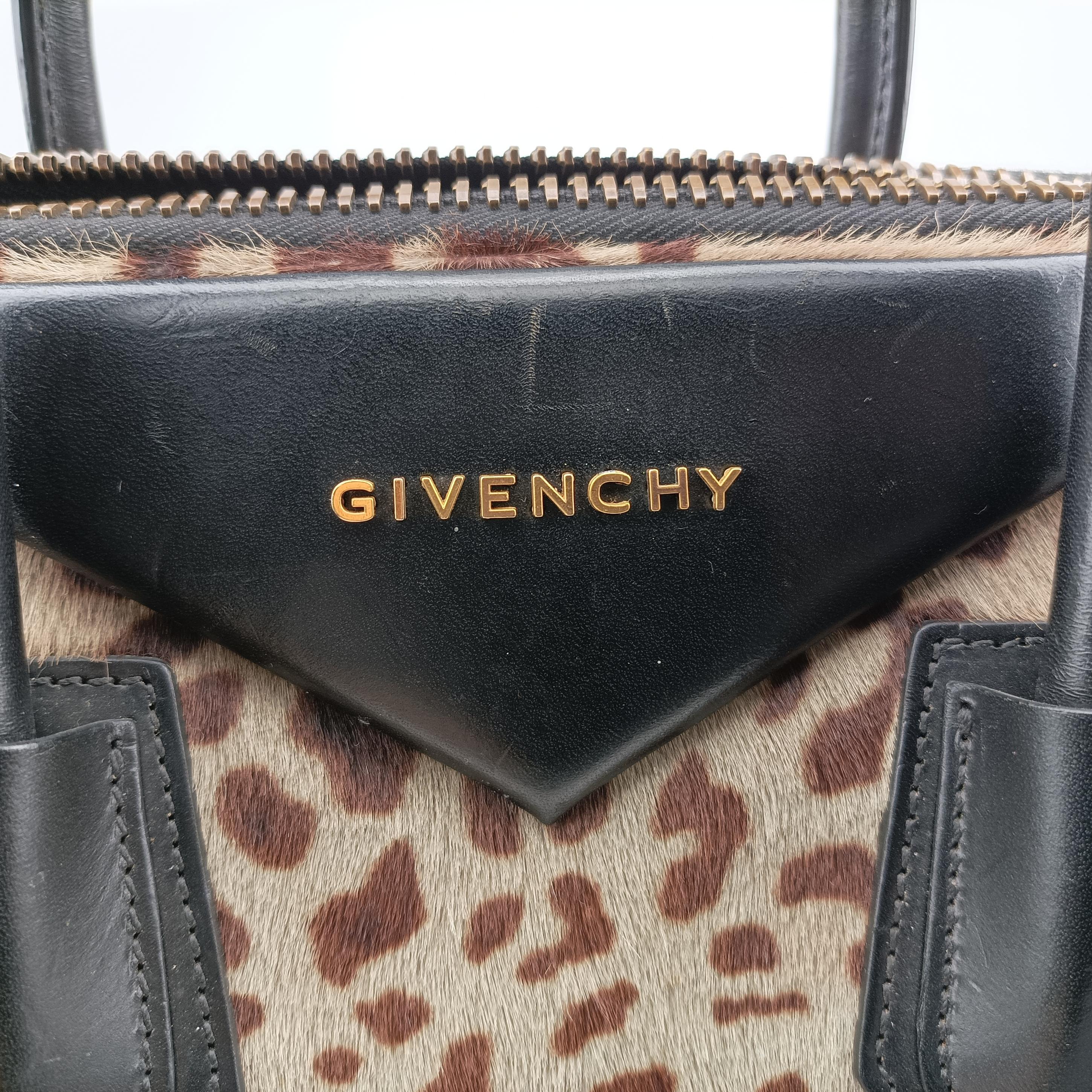 Pre-owned Givenchy Medium Antigona beige×Gray×Multicolour ponyhair×Leather  shoulderbag | stylenewstar