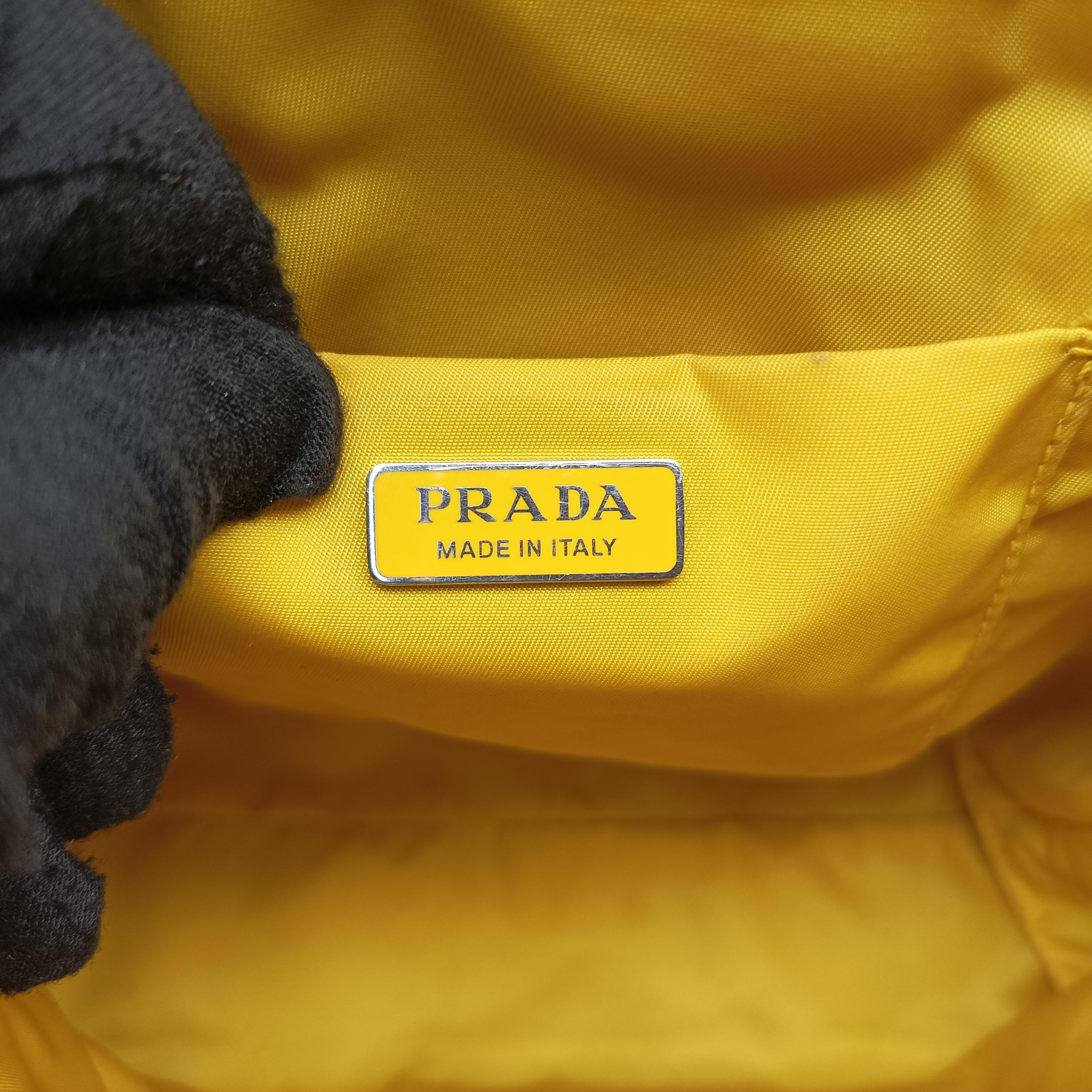 Secondhand Prada Tessuto Gaufre Yellow nylon  shoulderbag | stylenewstar