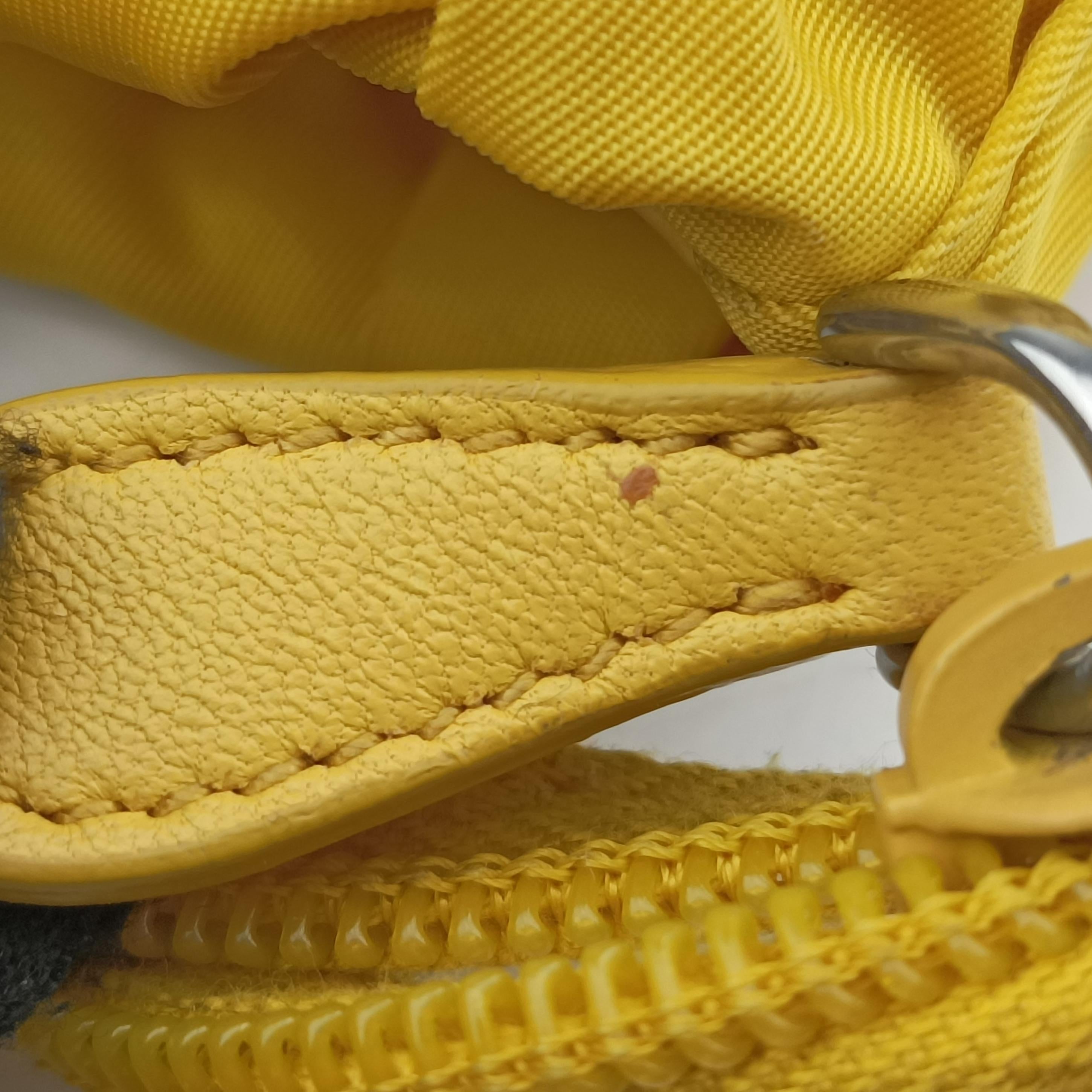 Secondhand Prada Tessuto Gaufre Yellow nylon  shoulderbag | stylenewstar