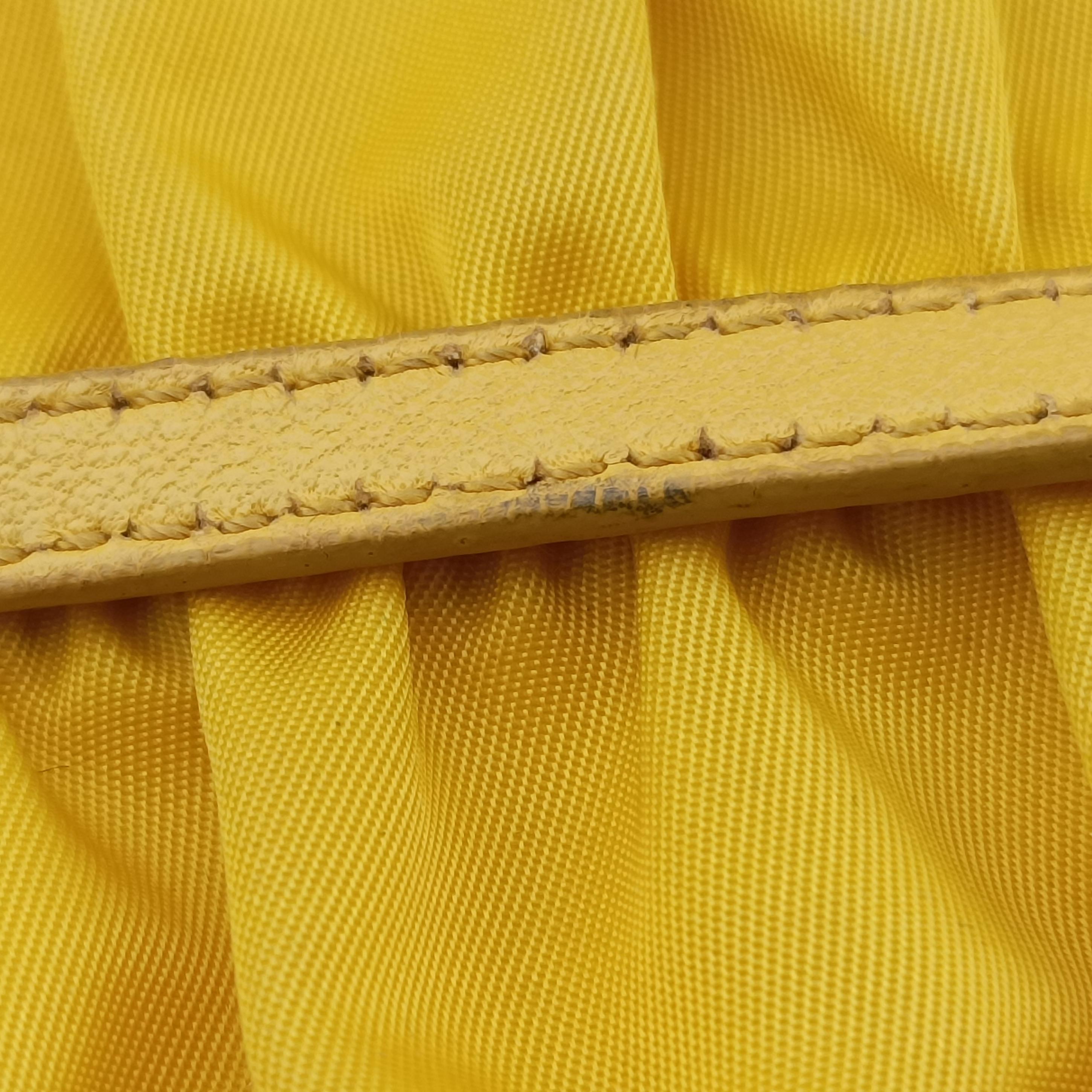 Secondhand Prada Tessuto Gaufre Yellow nylon  shoulderbag | stylenewstar