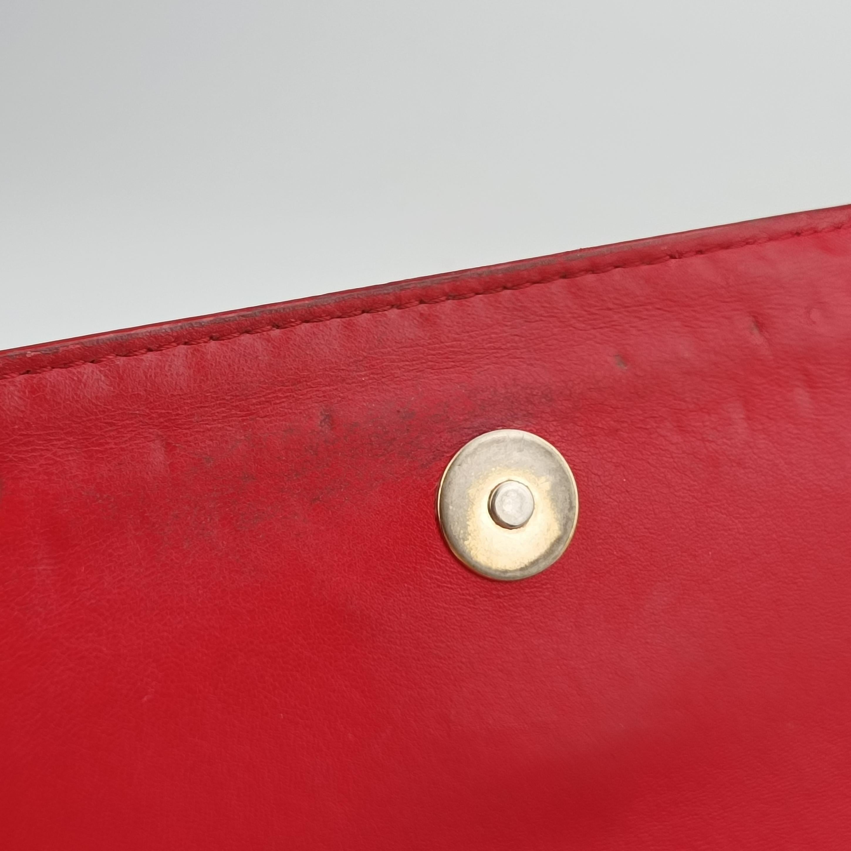 Pre-owned VERSACE Studded Palazzo medusa Red Leather  shoulderbag | stylenewstar