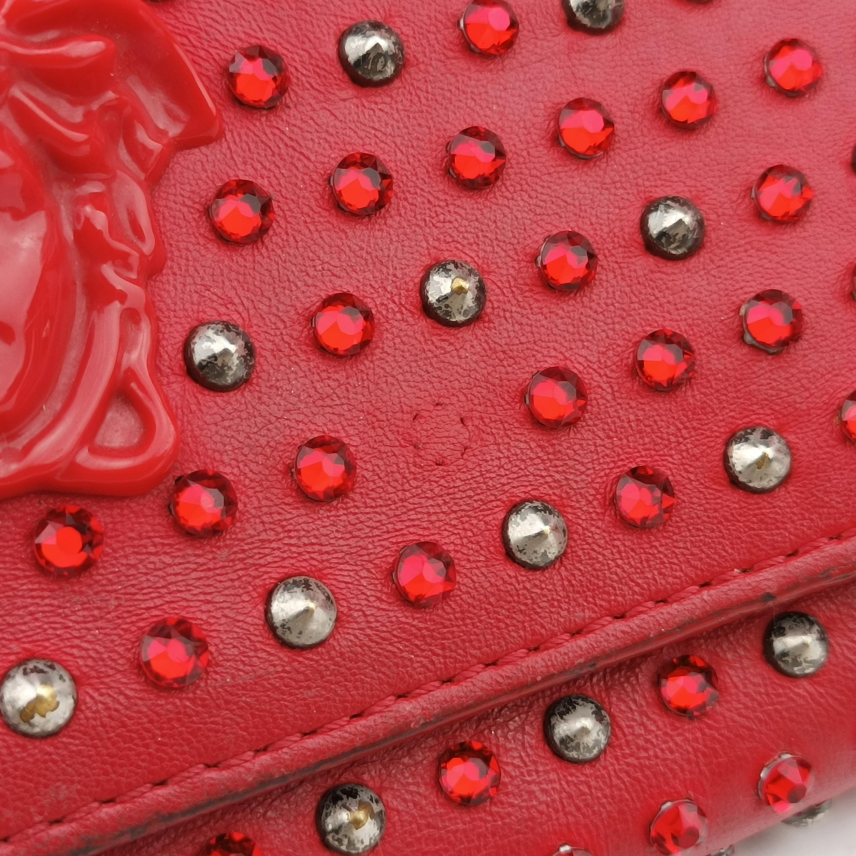 Pre-owned VERSACE Studded Palazzo medusa Red Leather  shoulderbag | stylenewstar