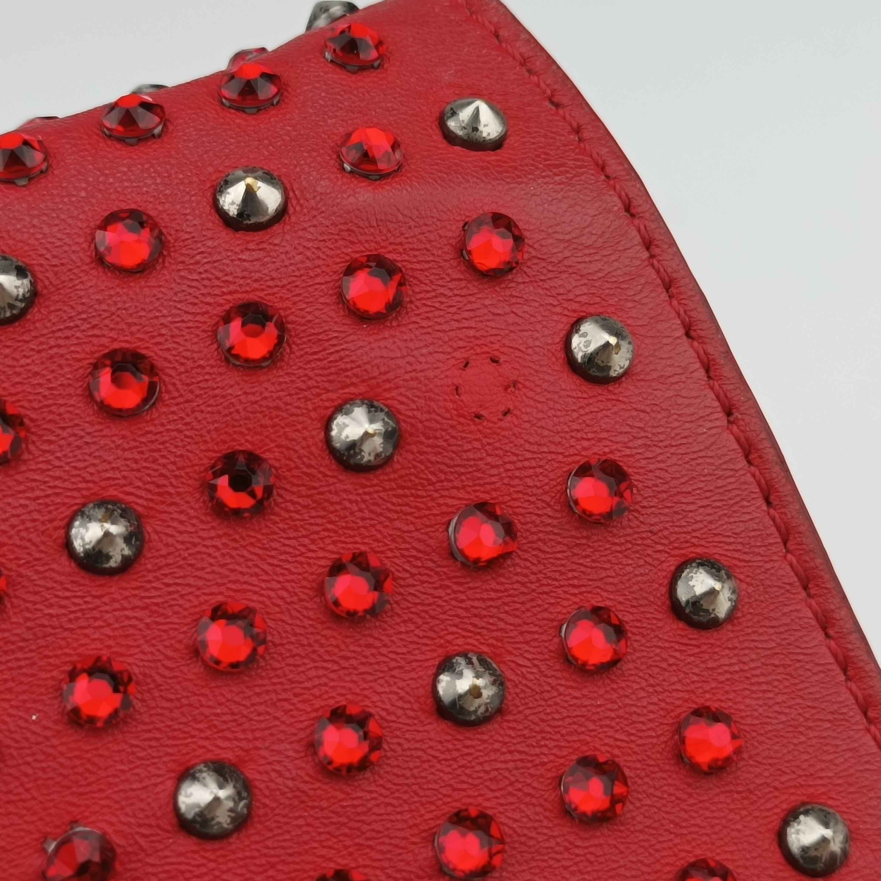 Pre-owned VERSACE Studded Palazzo medusa Red Leather  shoulderbag | stylenewstar