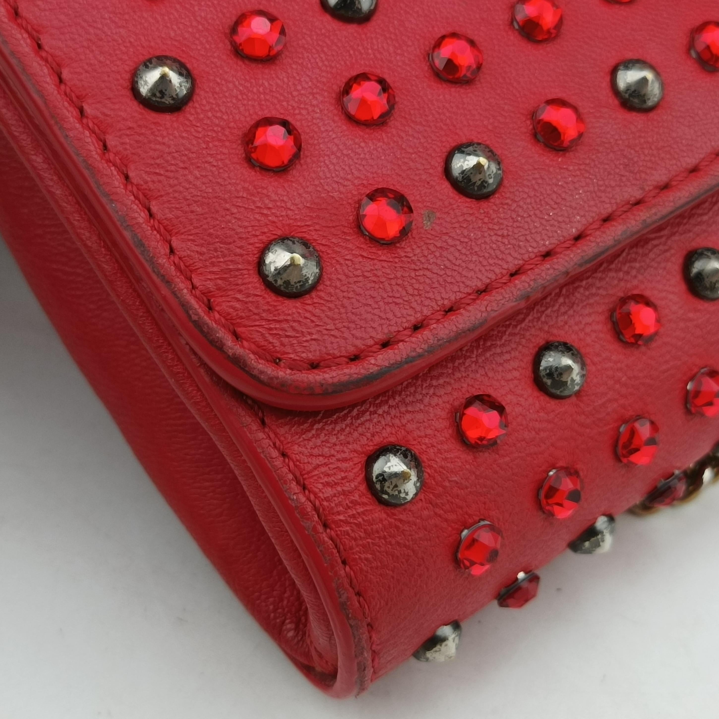 Pre-owned VERSACE Studded Palazzo medusa Red Leather  shoulderbag | stylenewstar