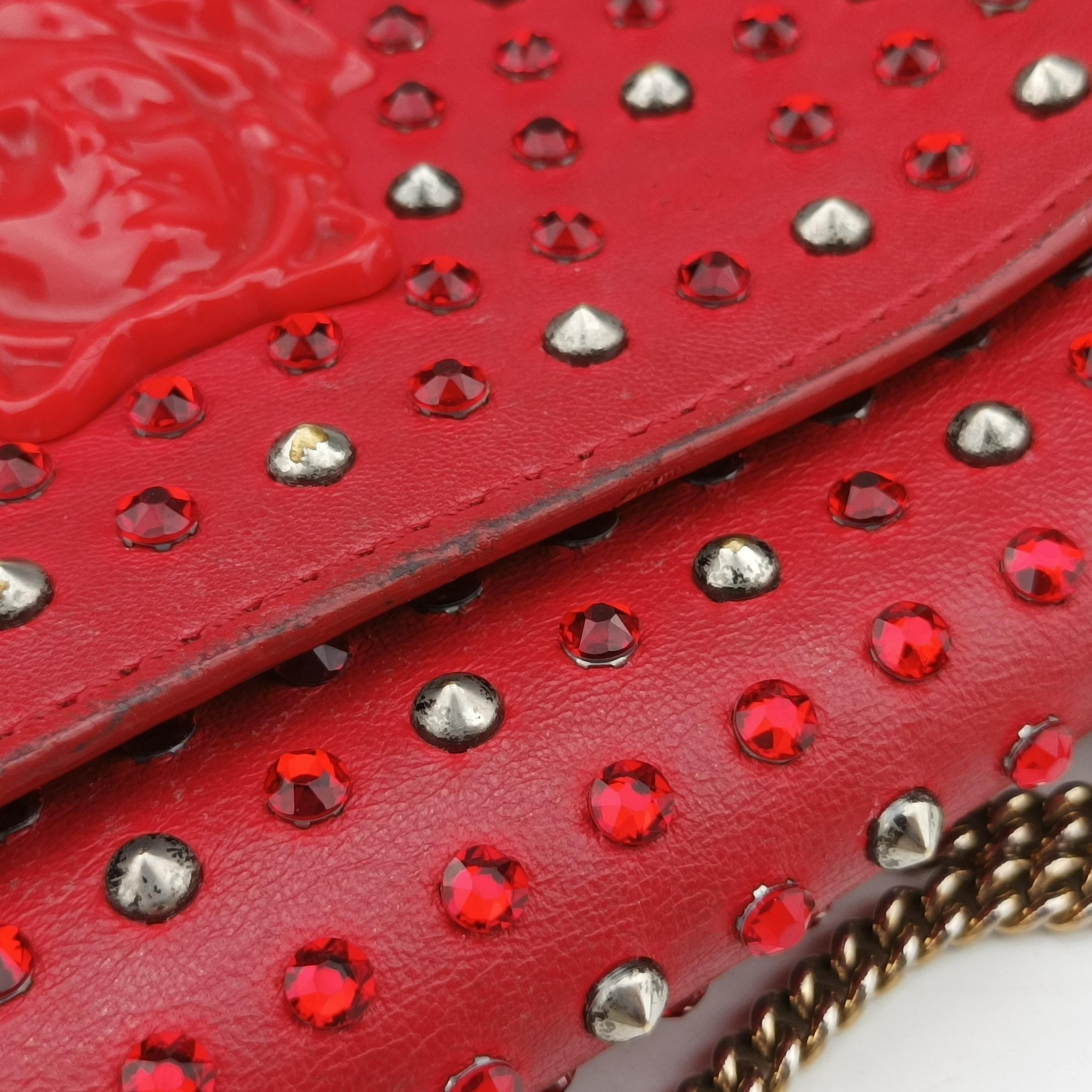 Pre-owned VERSACE Studded Palazzo medusa Red Leather  shoulderbag | stylenewstar