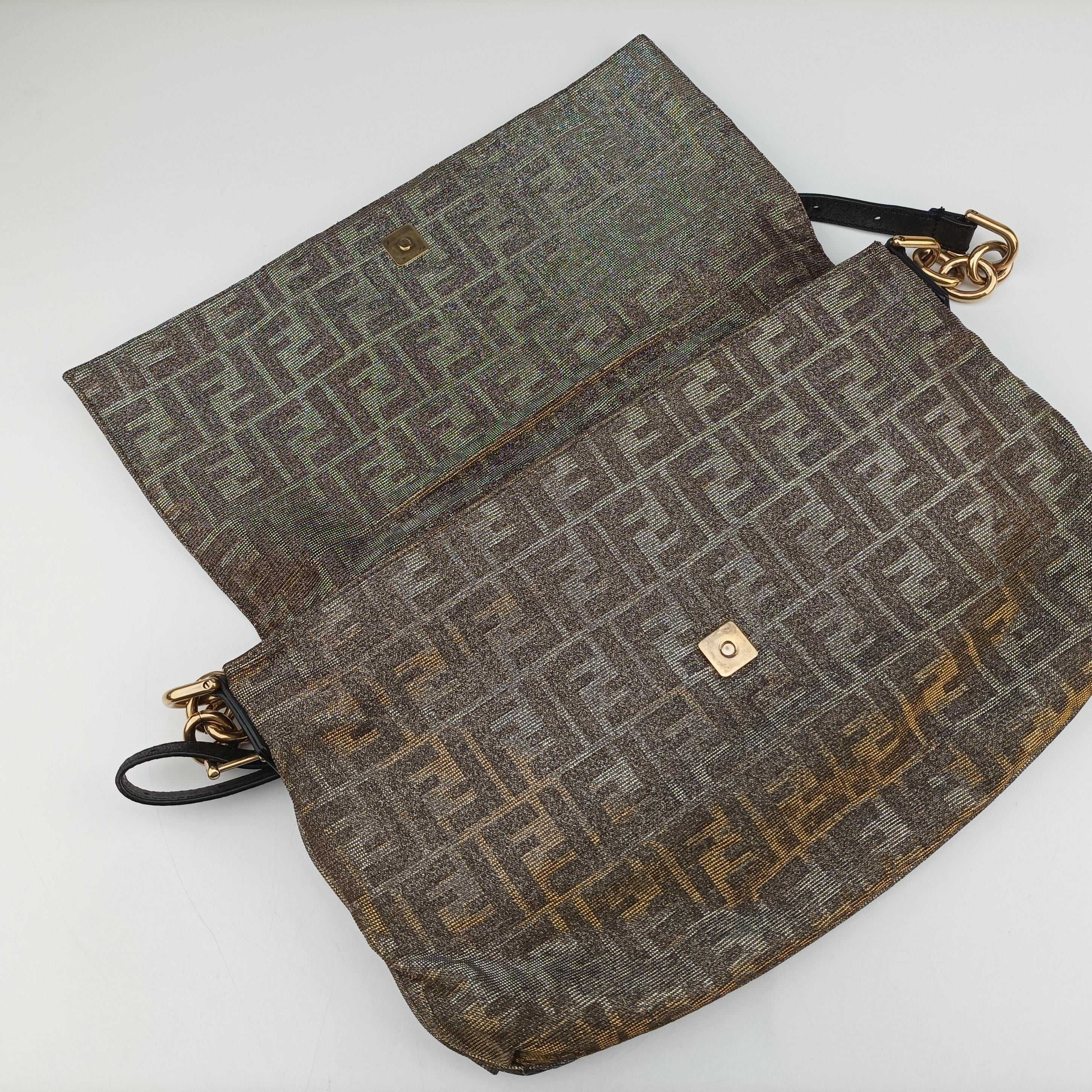 Pre-owned Fendi Mia Flap Golden Canvas 8BT163 shoulderbag | stylenewstar